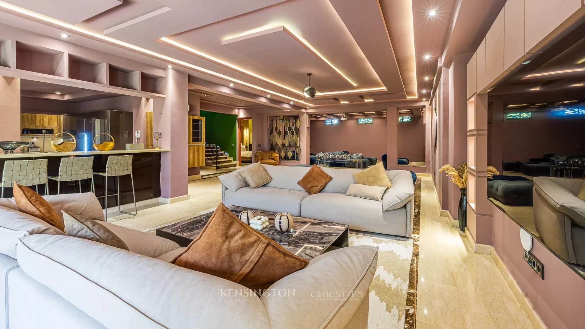 4 Bedroom Villa/Townhouse's Image 23