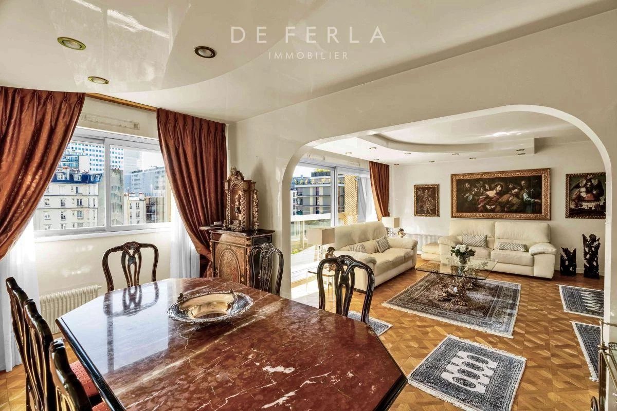 Appartement 5 pièces vu Tour Eiffel Paris XV
