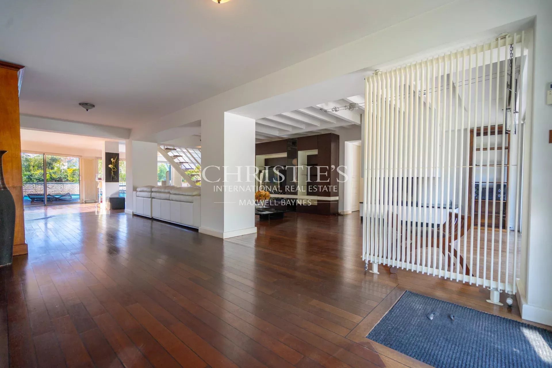 4 Bedroom Villa/Townhouse's Image 8