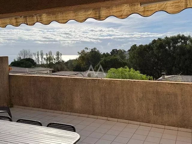 3 Pièces vue Mer Hauts de vaugrenier