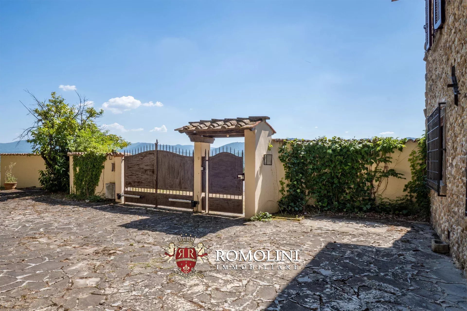 3 Bedroom Villa/Townhouse's Image 23