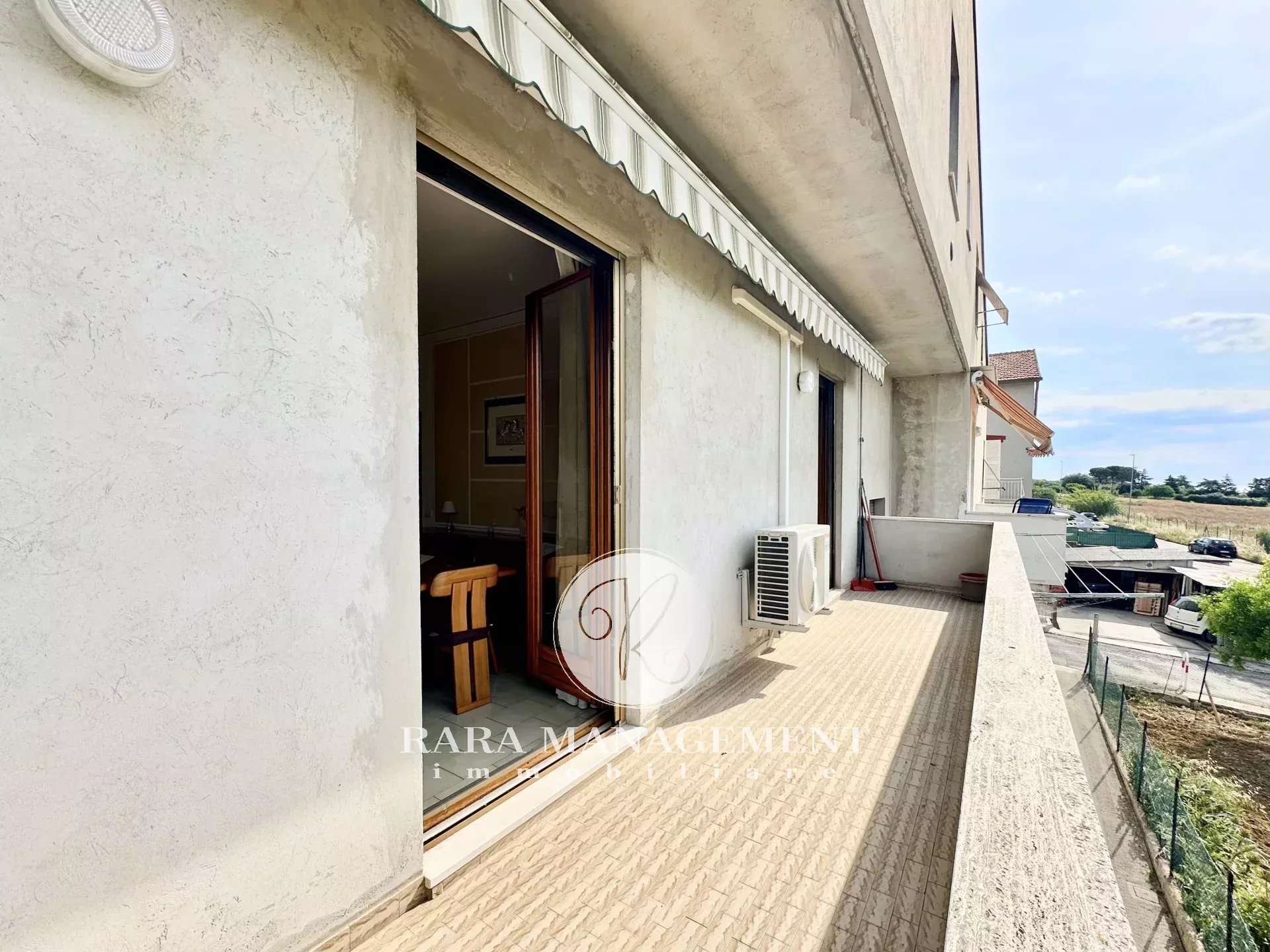 PORTO SANT'ELPIDIO, ZONA CRETAROLA | ARREDATO | NO CONDOMINIO | 2 CAMERE MATRIMONIALI | 2 BALCONI | MANSARDA | POSTO AUTO ESCLUSIVO | CORTE ESCLUSIVA | ZONA RESIDENZIALE RISERVATA E BEN SERVITA |
