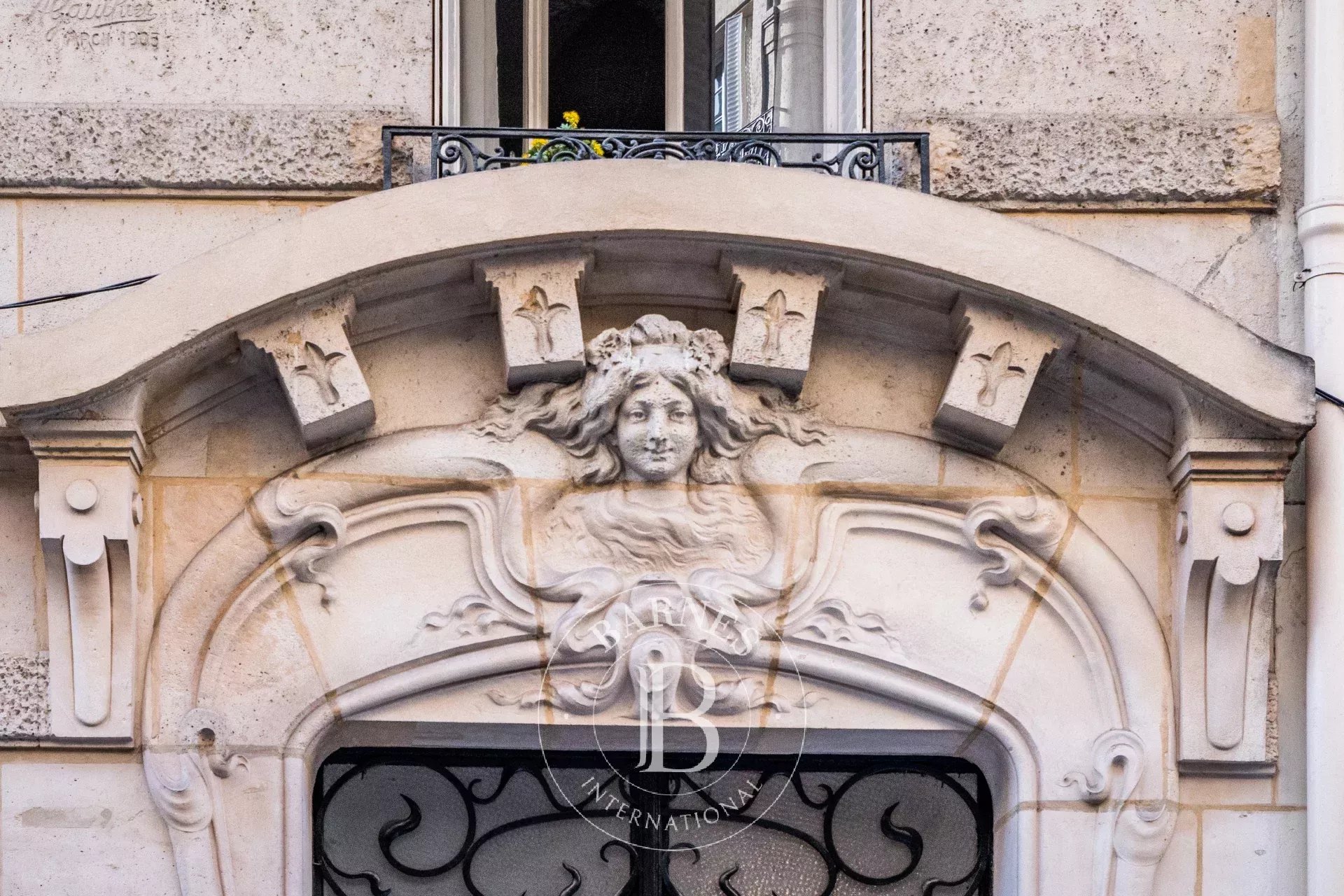 Daire Paris 18ème - picture 25