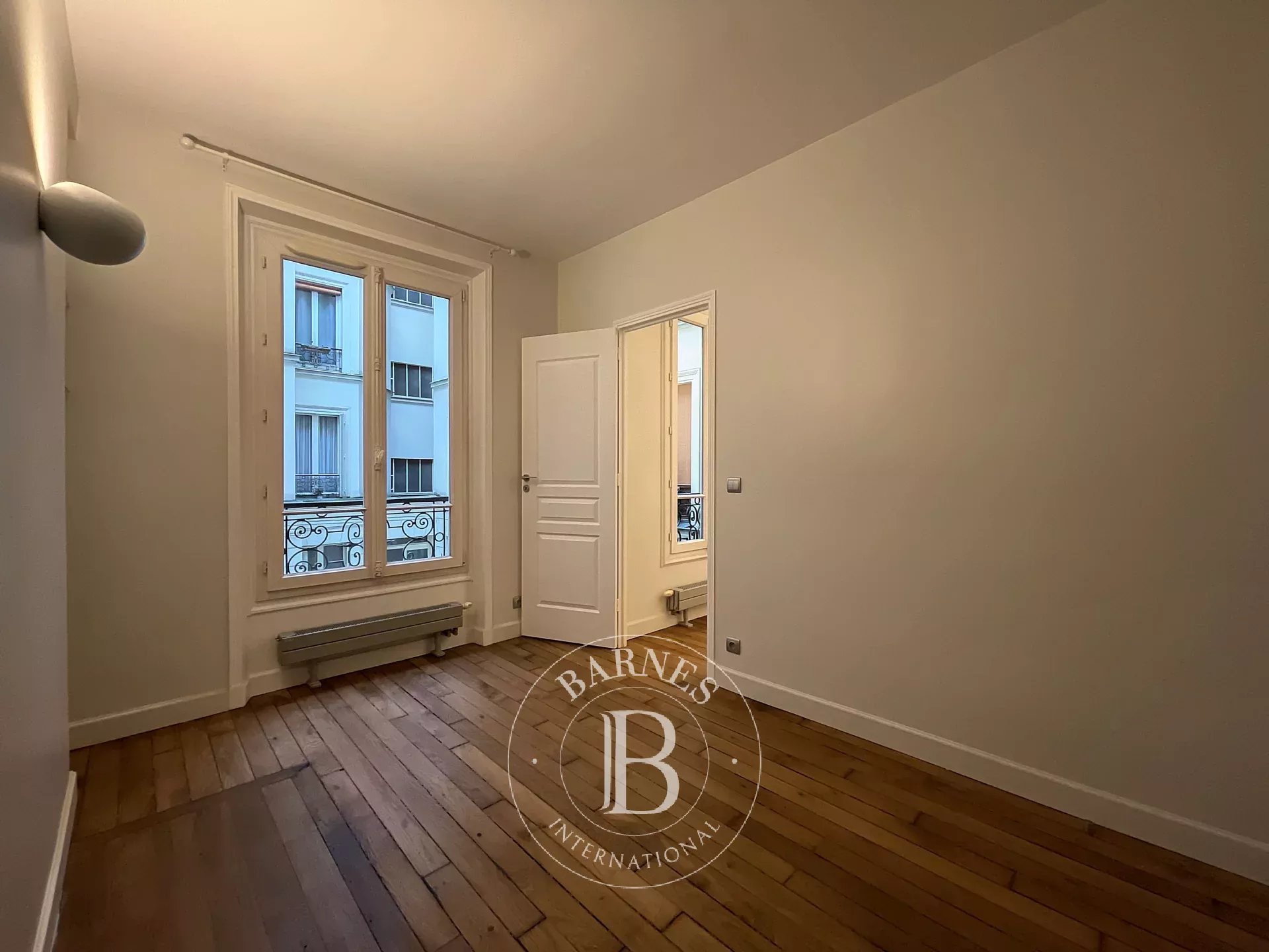 Daire Paris 18ème - picture 10