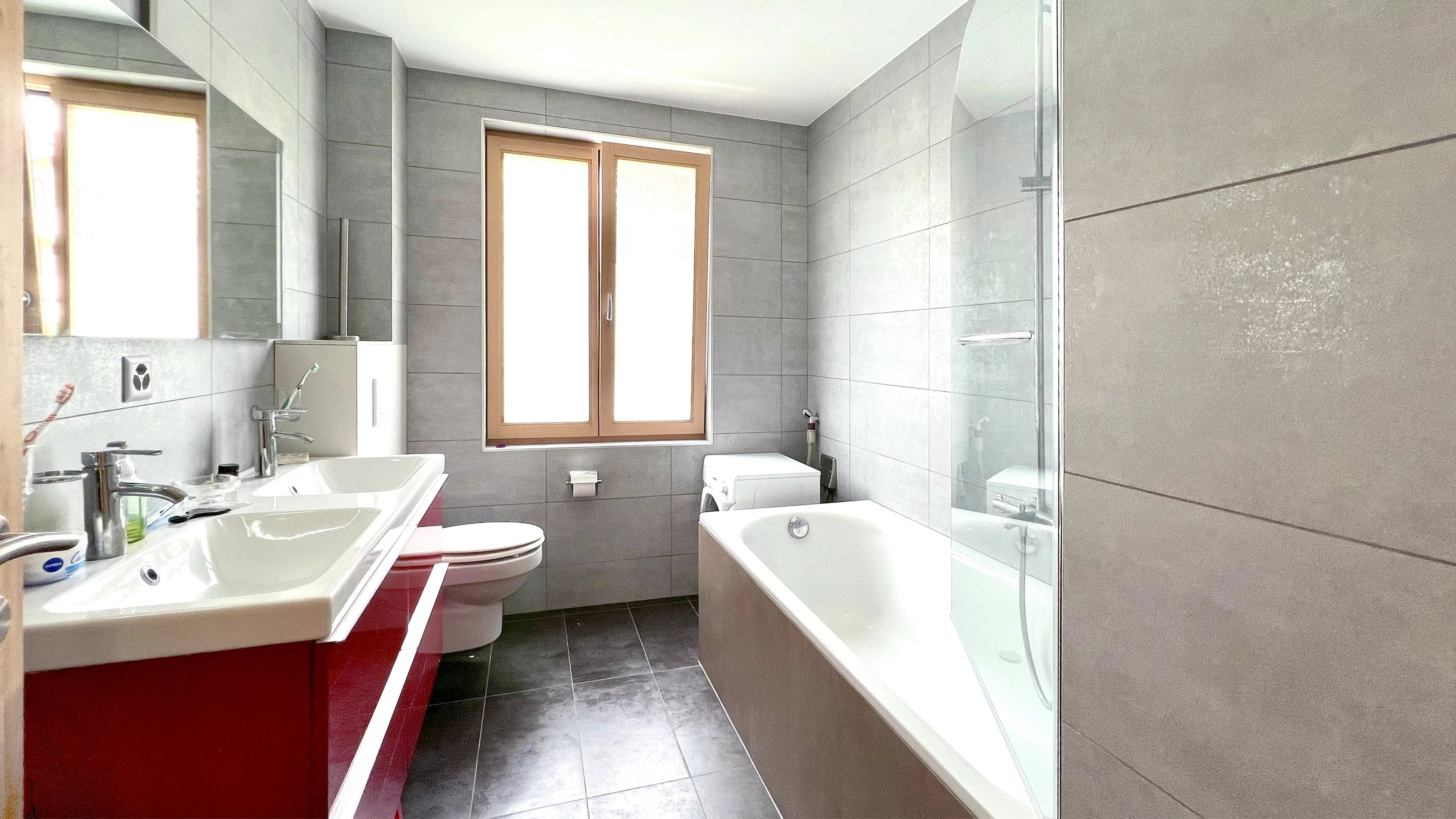 Maison à vendre avec potentiel de rendement locatif