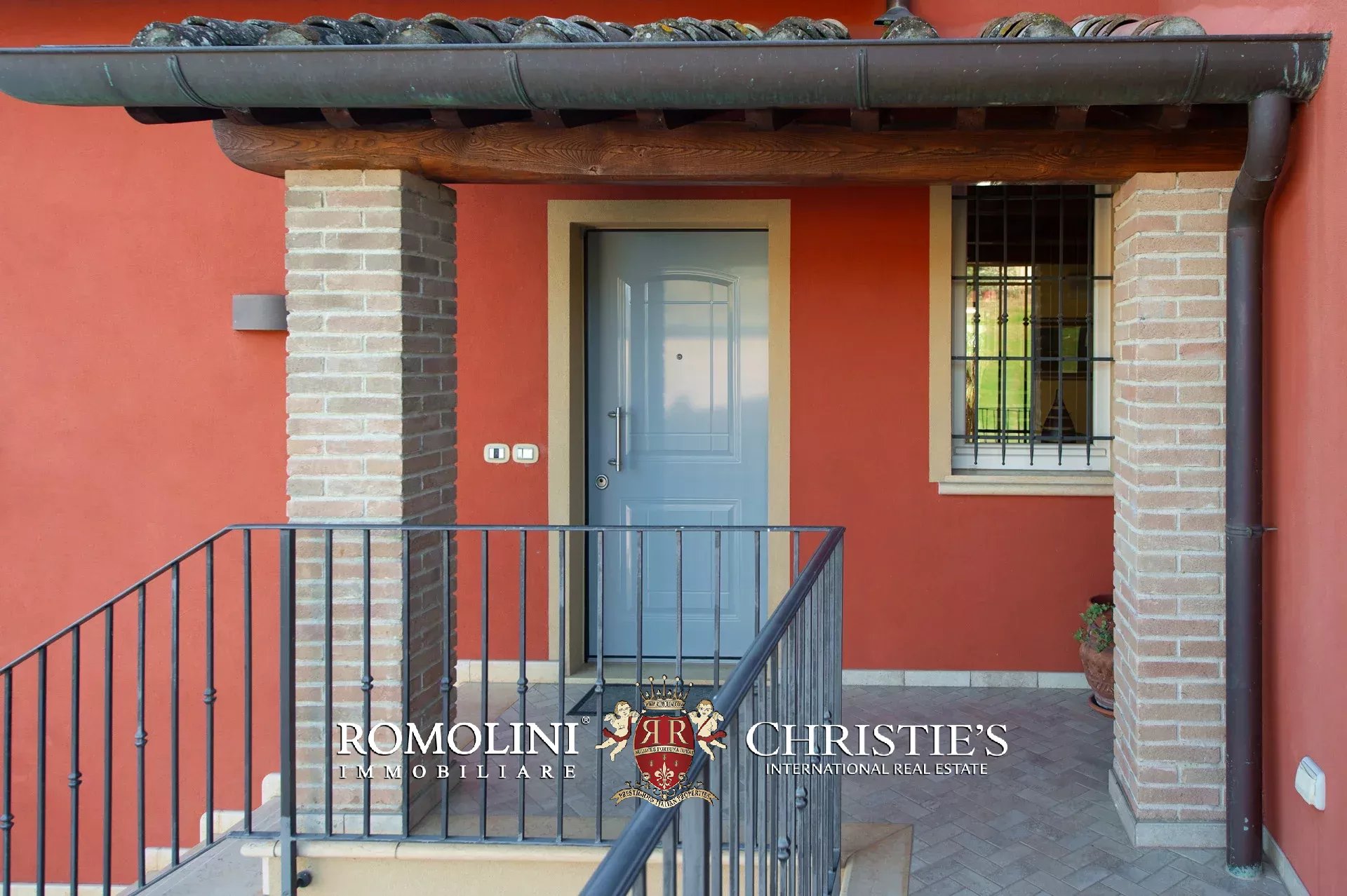 10 Bedroom Villa/Townhouse's Image 22