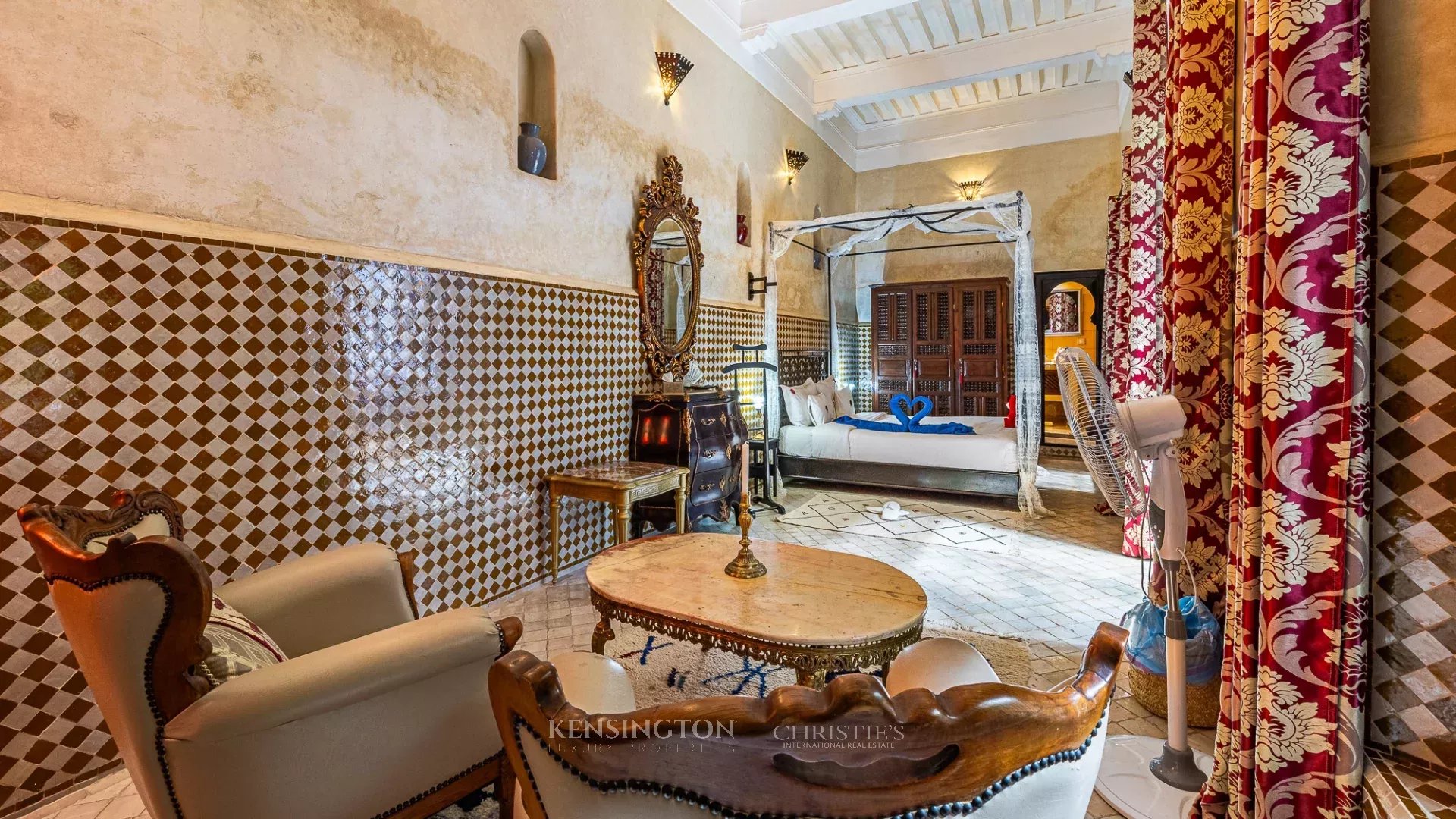 6 Bedroom Villa/Townhouse's Image 14