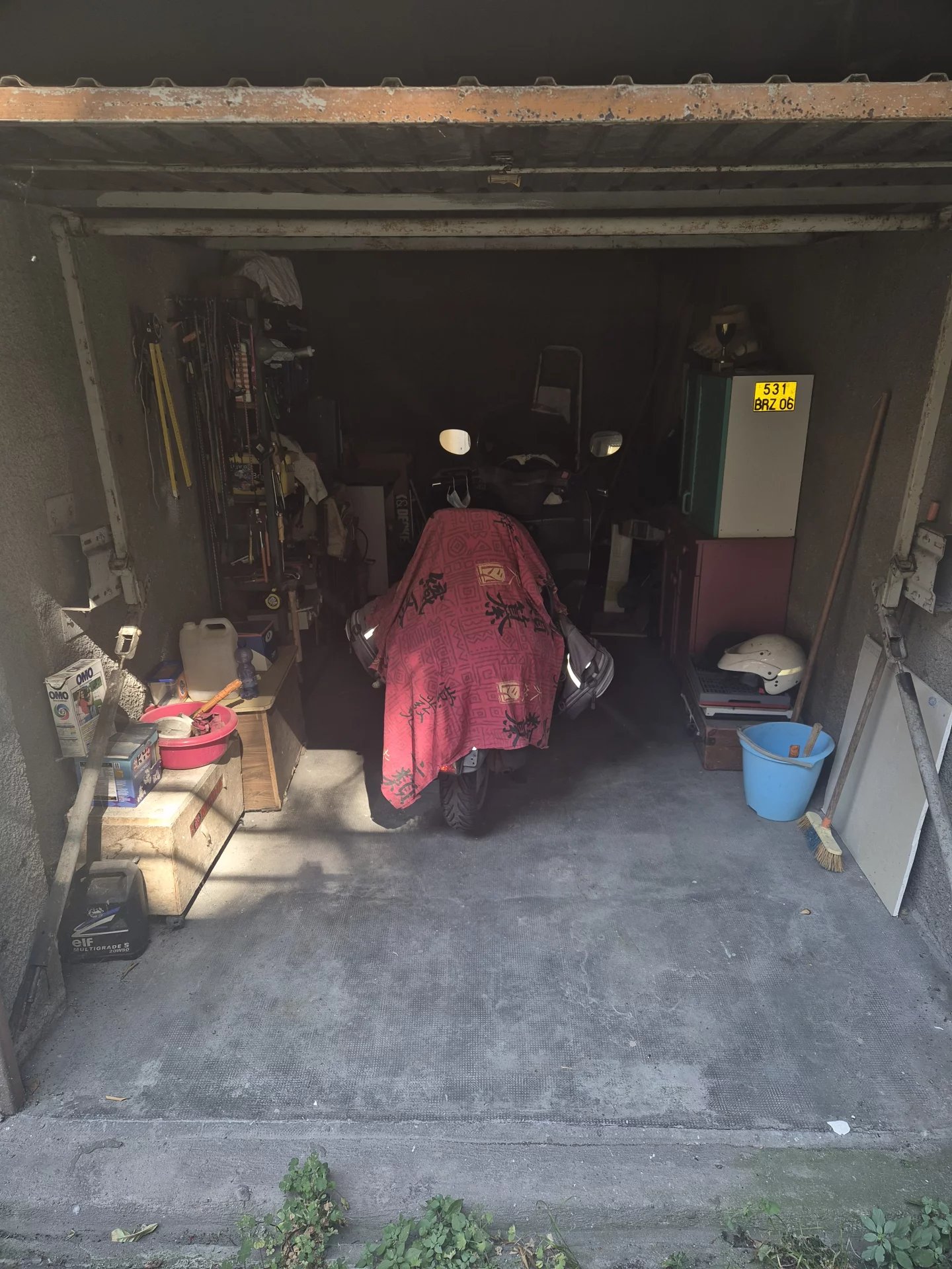 GARAGE FERME DE PLAIN PIED - PASTEUR