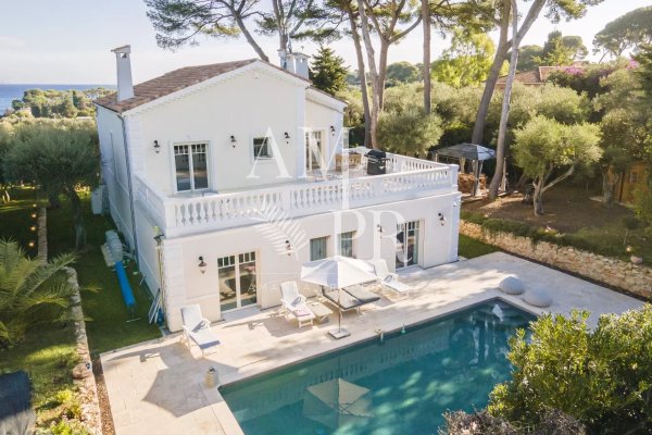 Luxury Villa in Cap d'Antibes near La Garoupe Beach | Family Estate — photo 4