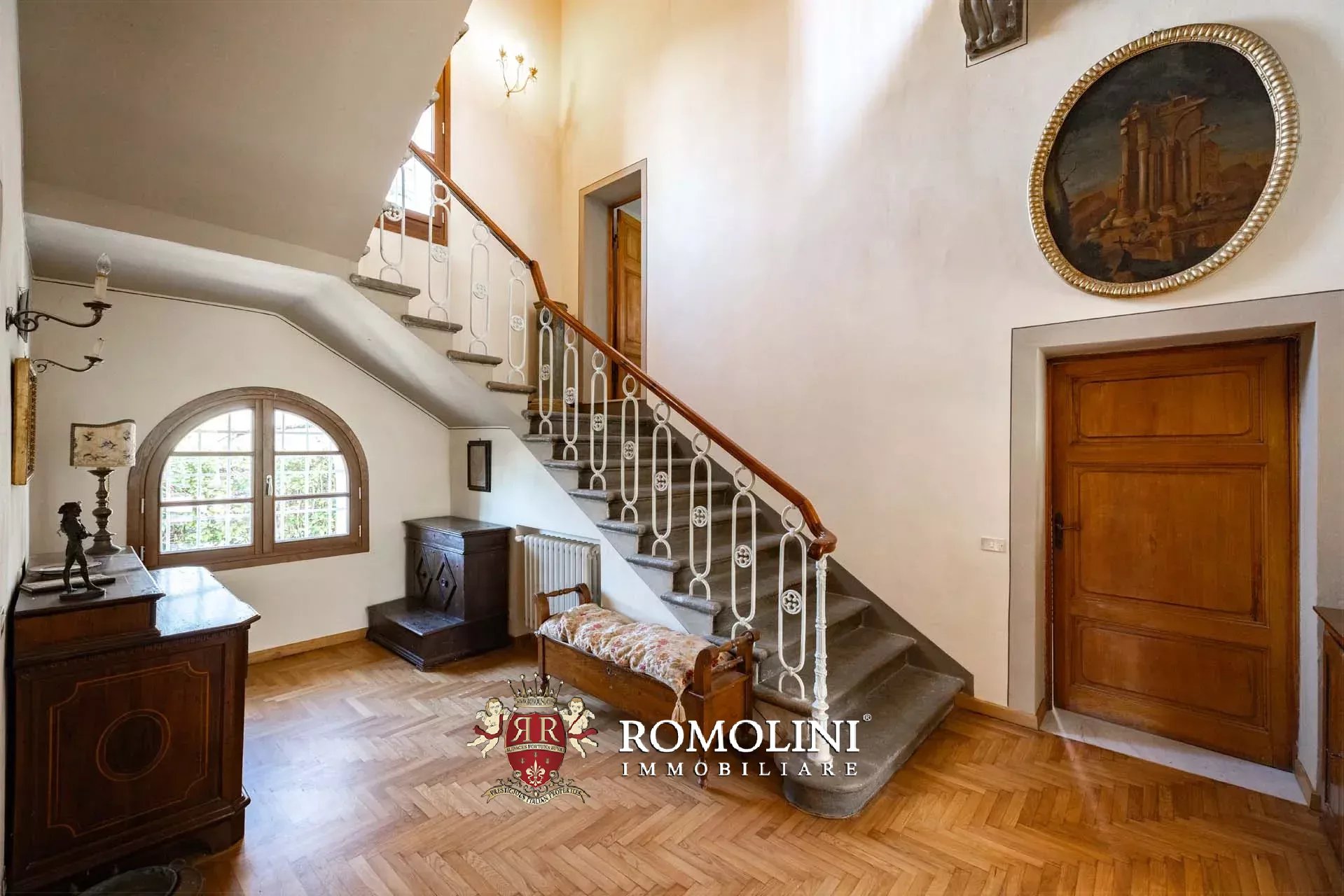 6 Bedroom Villa/Townhouse's Image 22
