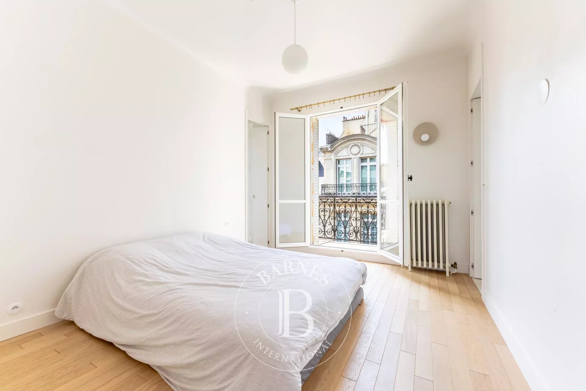 Paris  - Apartment 3 Bedrooms - picture 6