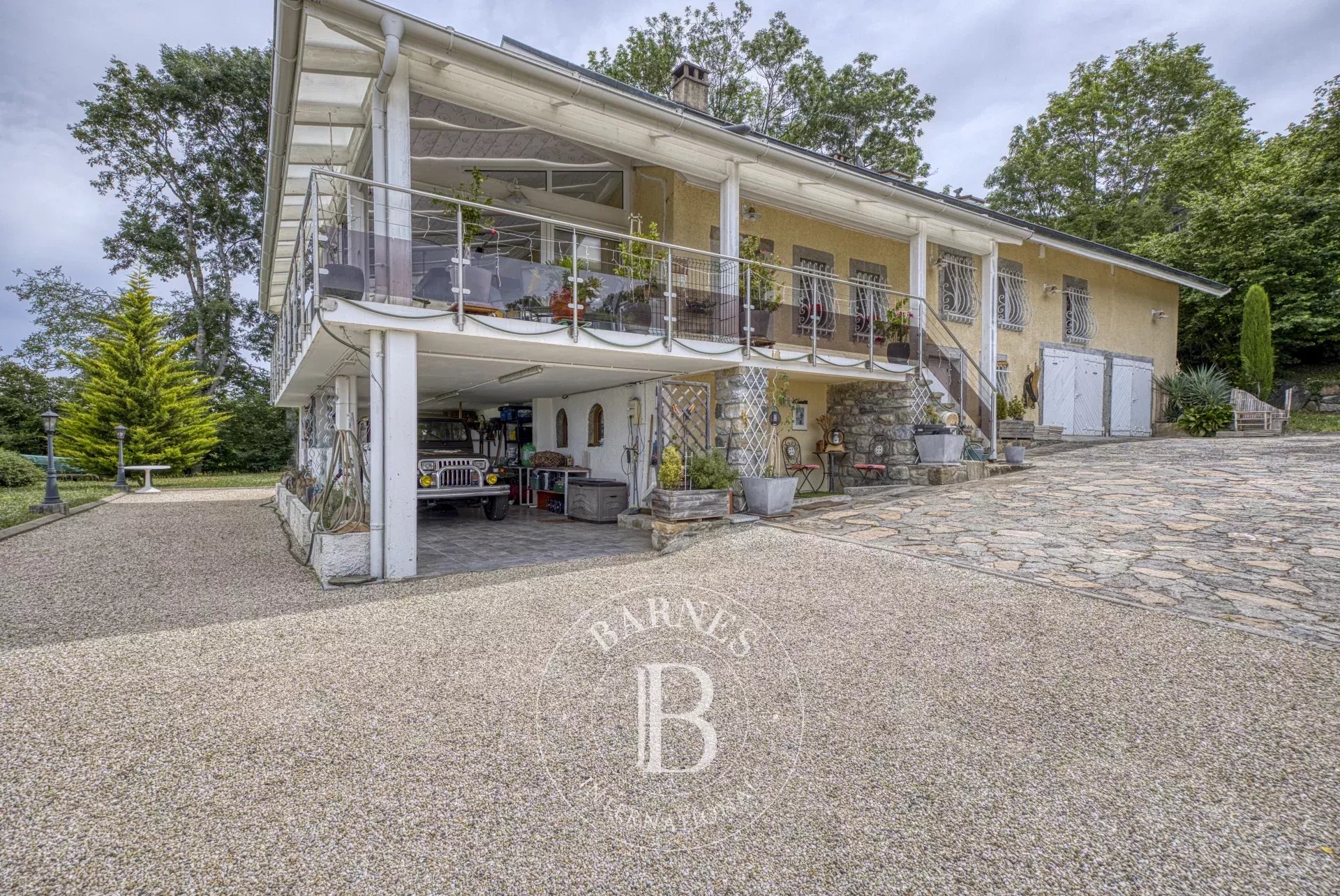 Ev Cranves-Sales - picture 4