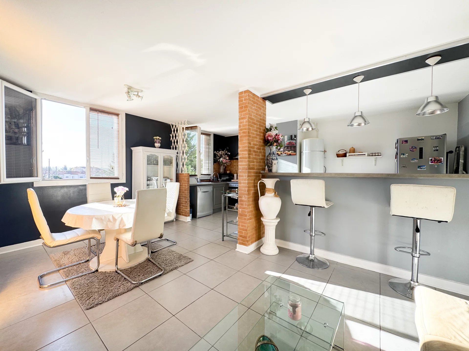 Sale Apartment Vitrolles
