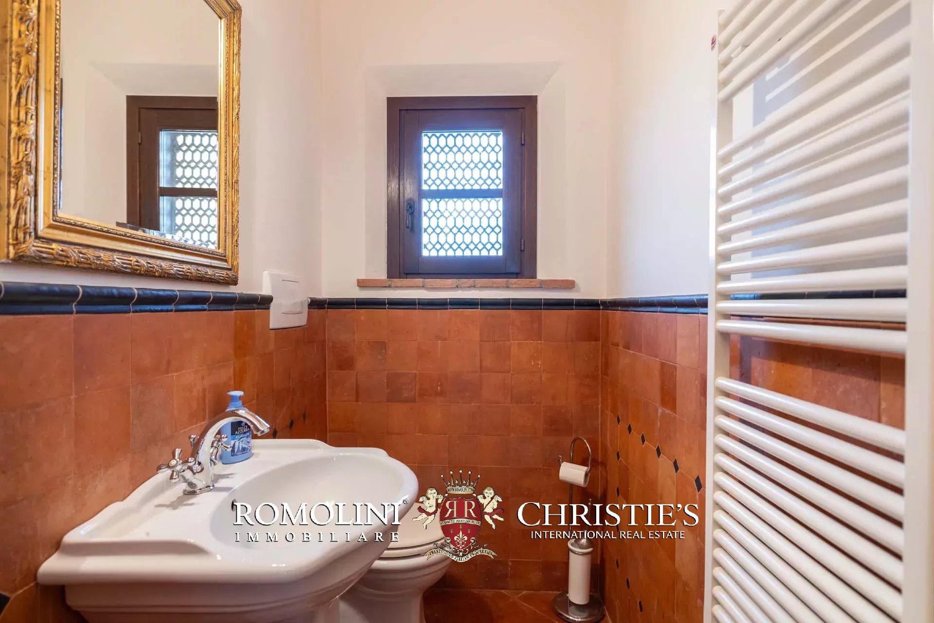 37 Bedroom Villa/Townhouse's Image 127