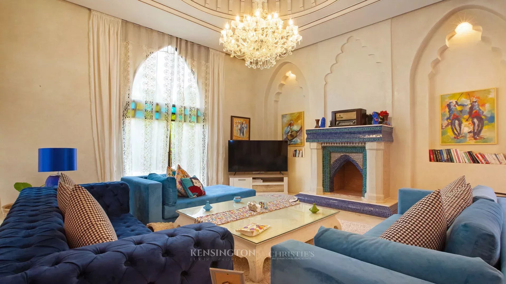 5 Bedroom Villa/Townhouse's Image 3