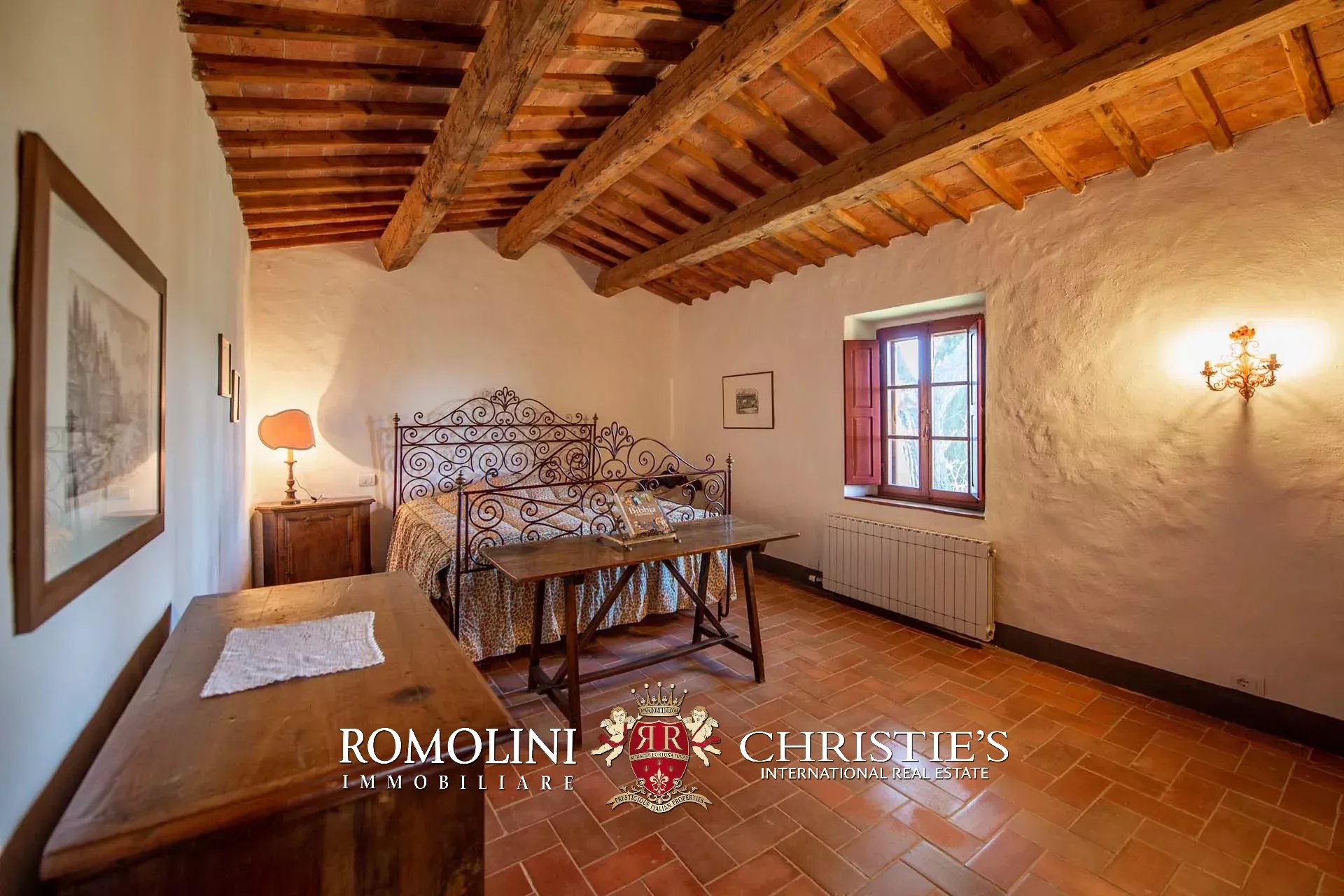 5 Bedroom Villa/Townhouse's Image 38