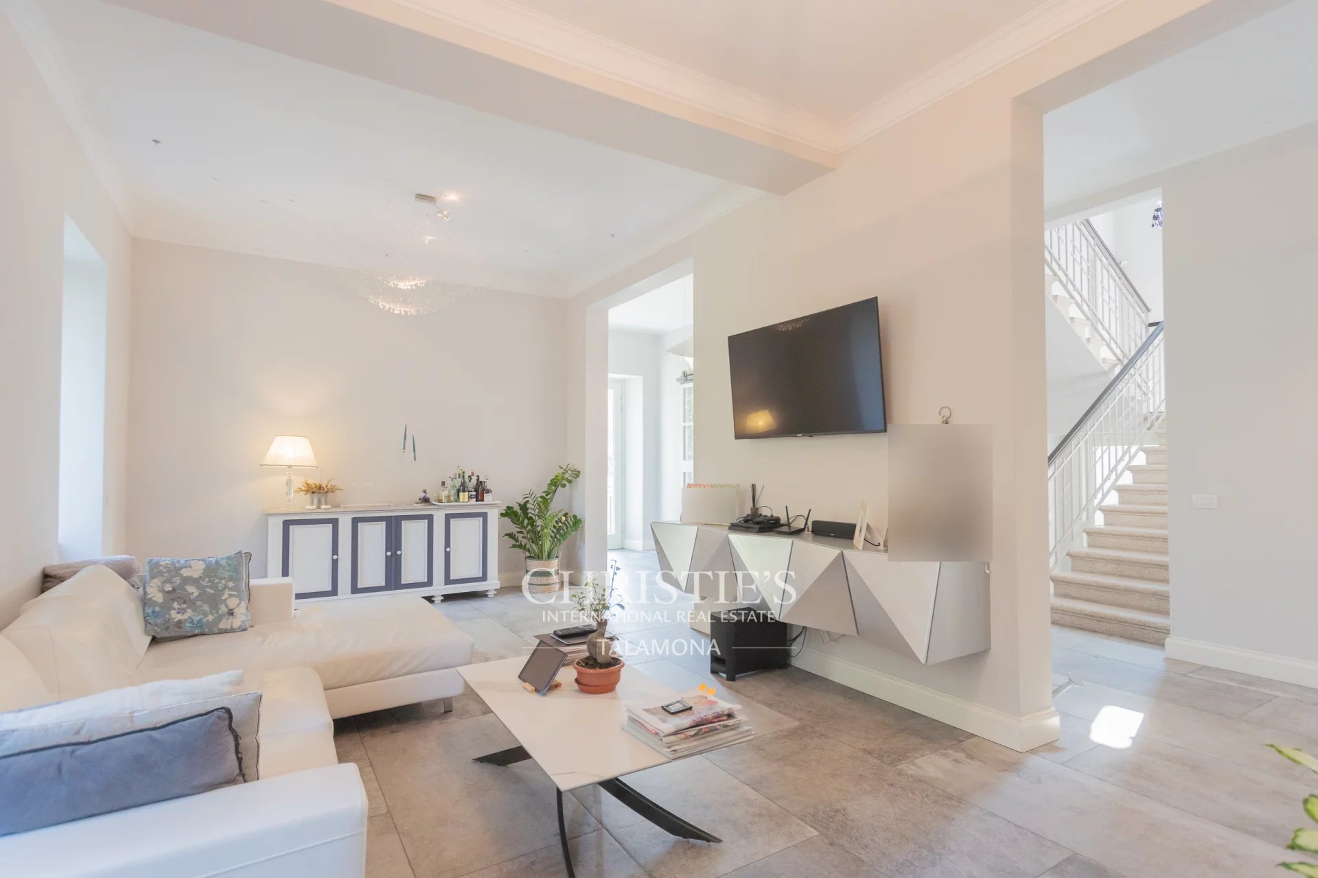 3 Bedroom Villa/Townhouse's Image 42