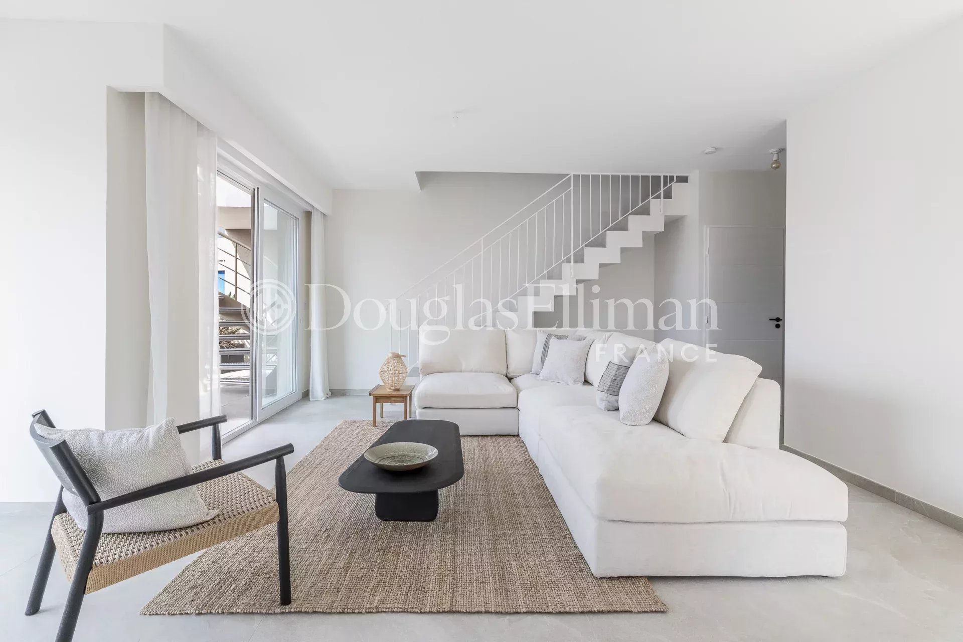 Nice Riquier – le Port : Penthouse 3 pièces moderne de 72 m² - Image nᵒ3