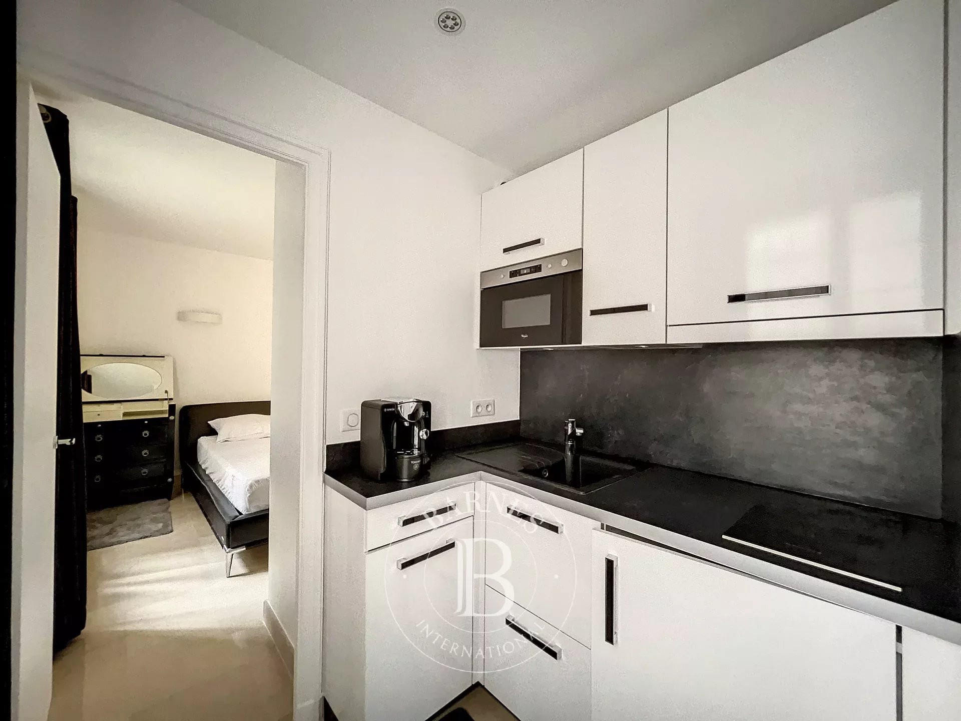 Daire Paris 8ème - picture 4