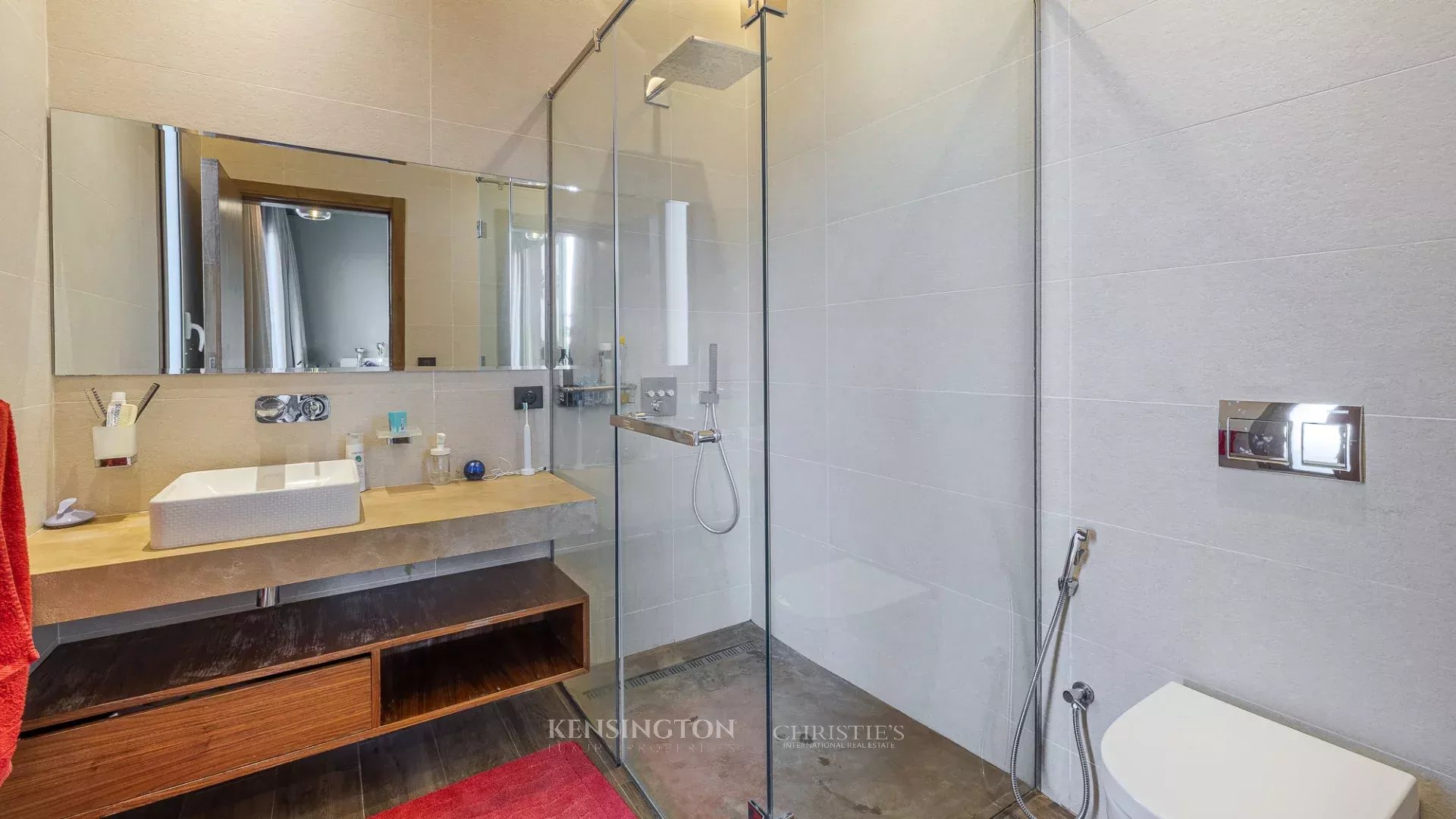 5 Bedroom Villa/Townhouse's Image 34