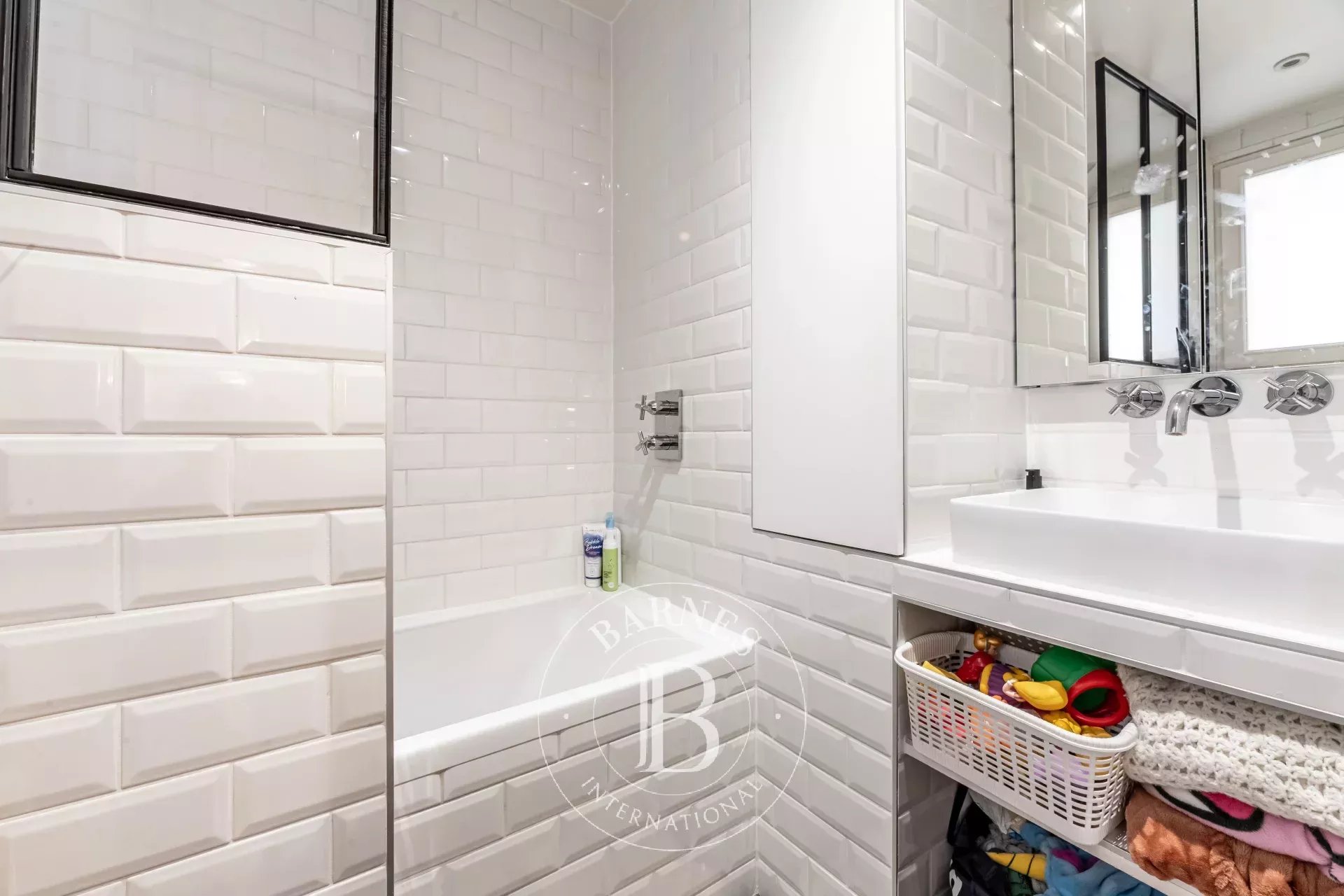 Daire Paris 18ème - picture 10