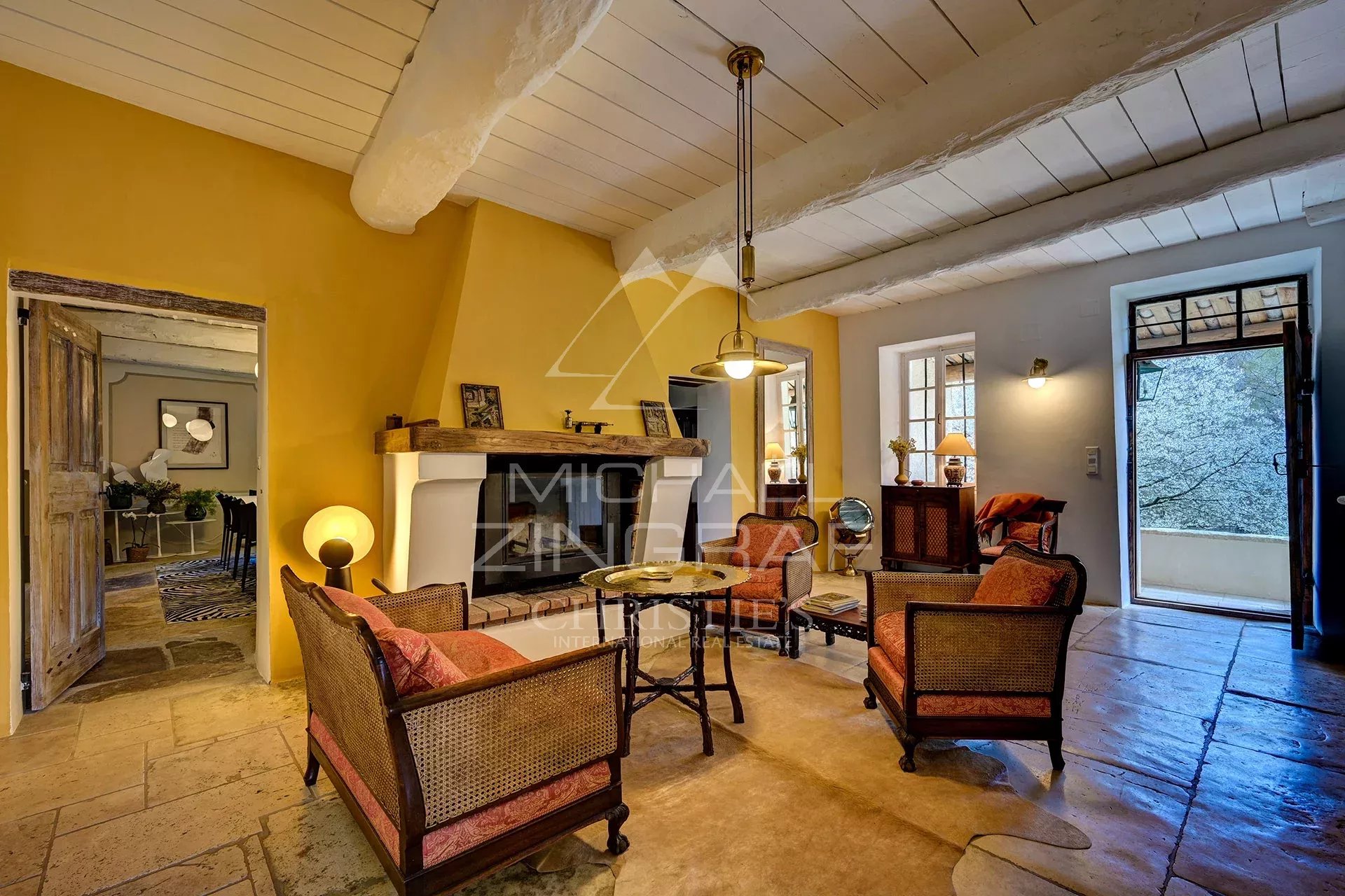 5 Bedroom Villa/Townhouse's Image 7