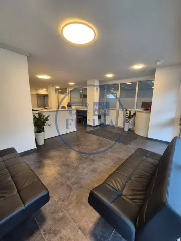 Negozio---Locale-commerciale-in-vendita---Bressanone-1