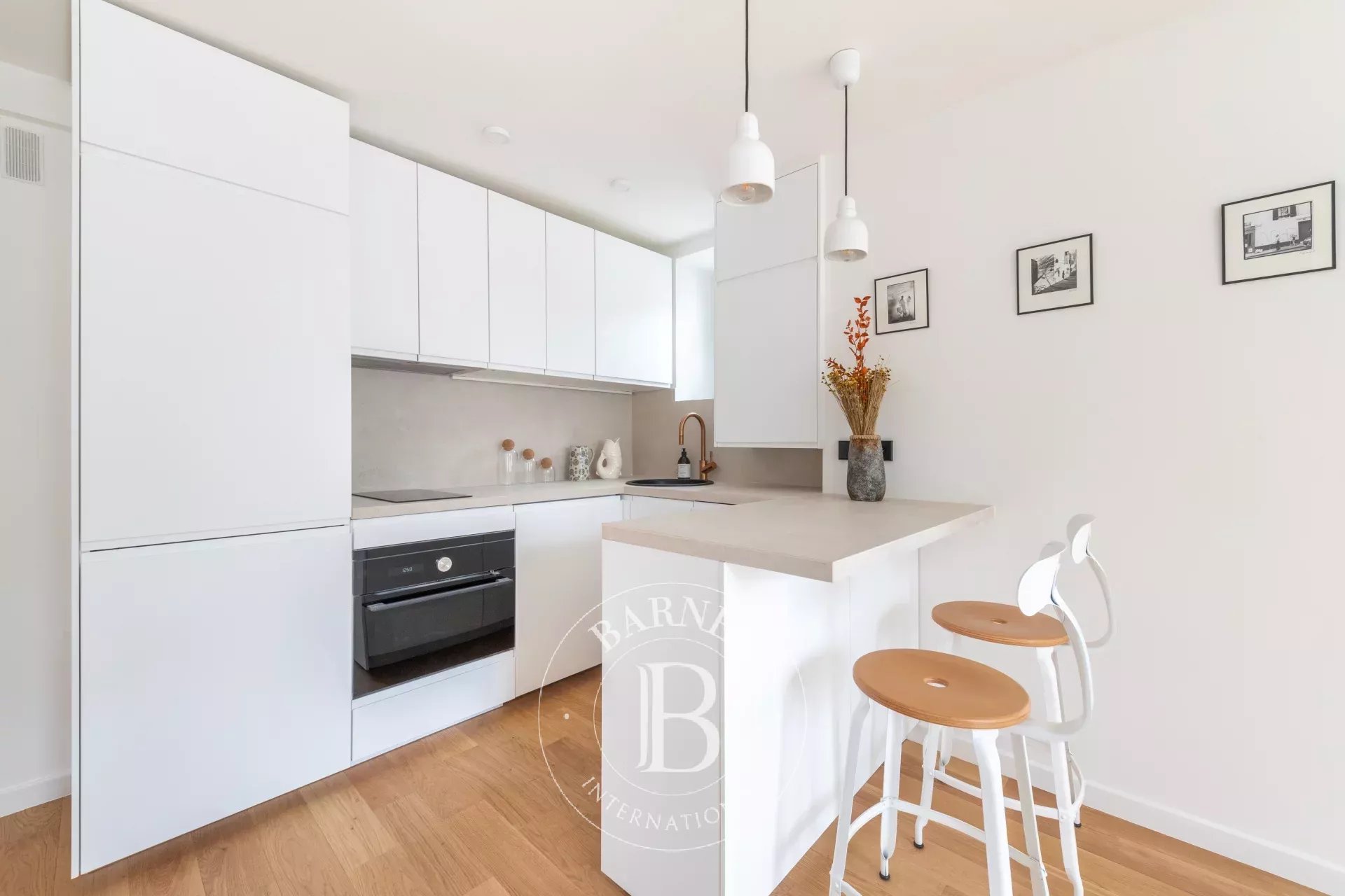 Daire Paris 3ème - picture 7