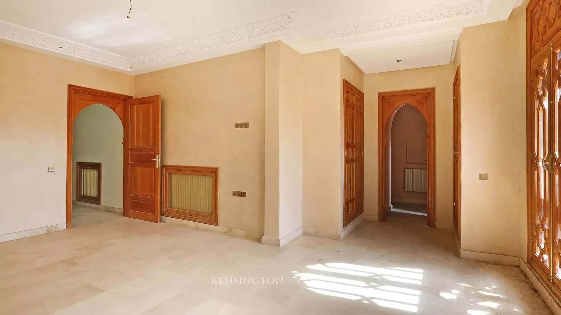 10 Bedroom Villa/Townhouse's Image 37