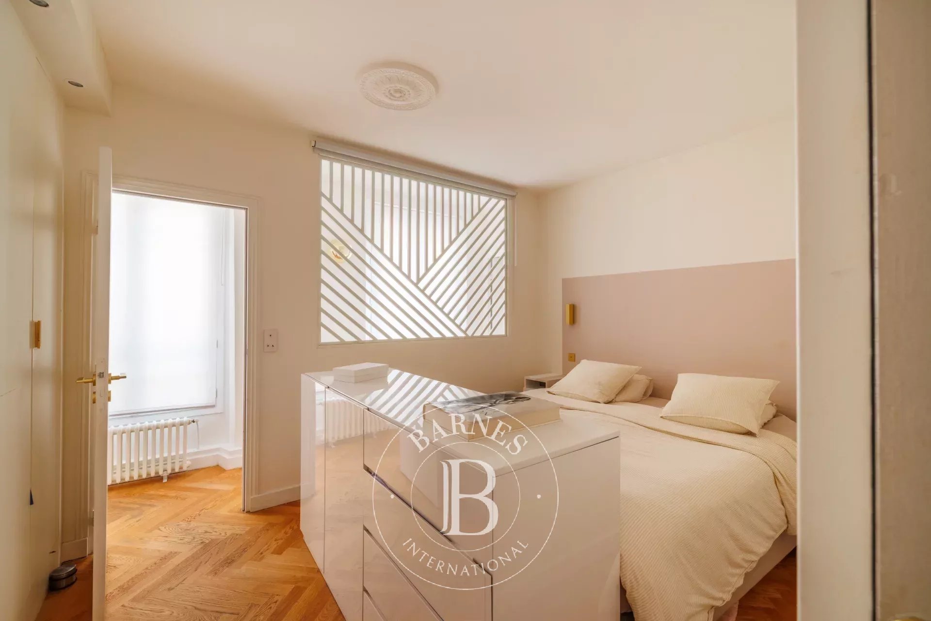 Daire Paris 3ème - picture 18