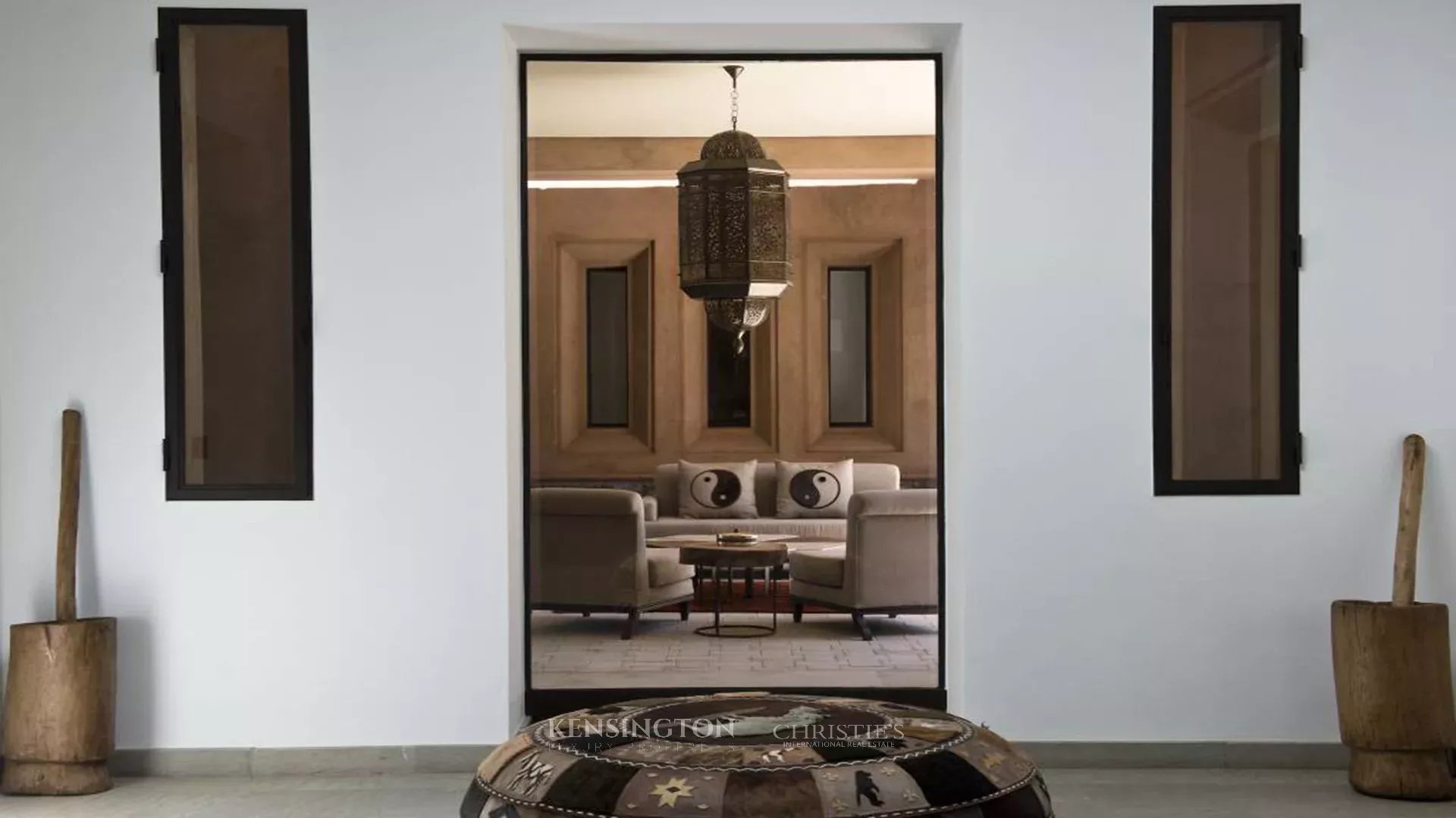 6 Bedroom Villa/Townhouse's Image 18