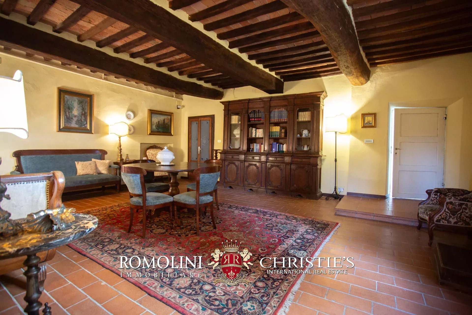 7 Bedroom Villa/Townhouse's Image 22
