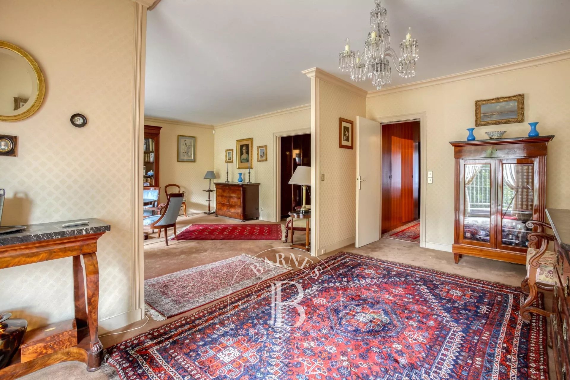 Exclusive - Neuilly-Château - 4-room apartment - 2 bedrooms - Balconies - Unobstructed verdant views