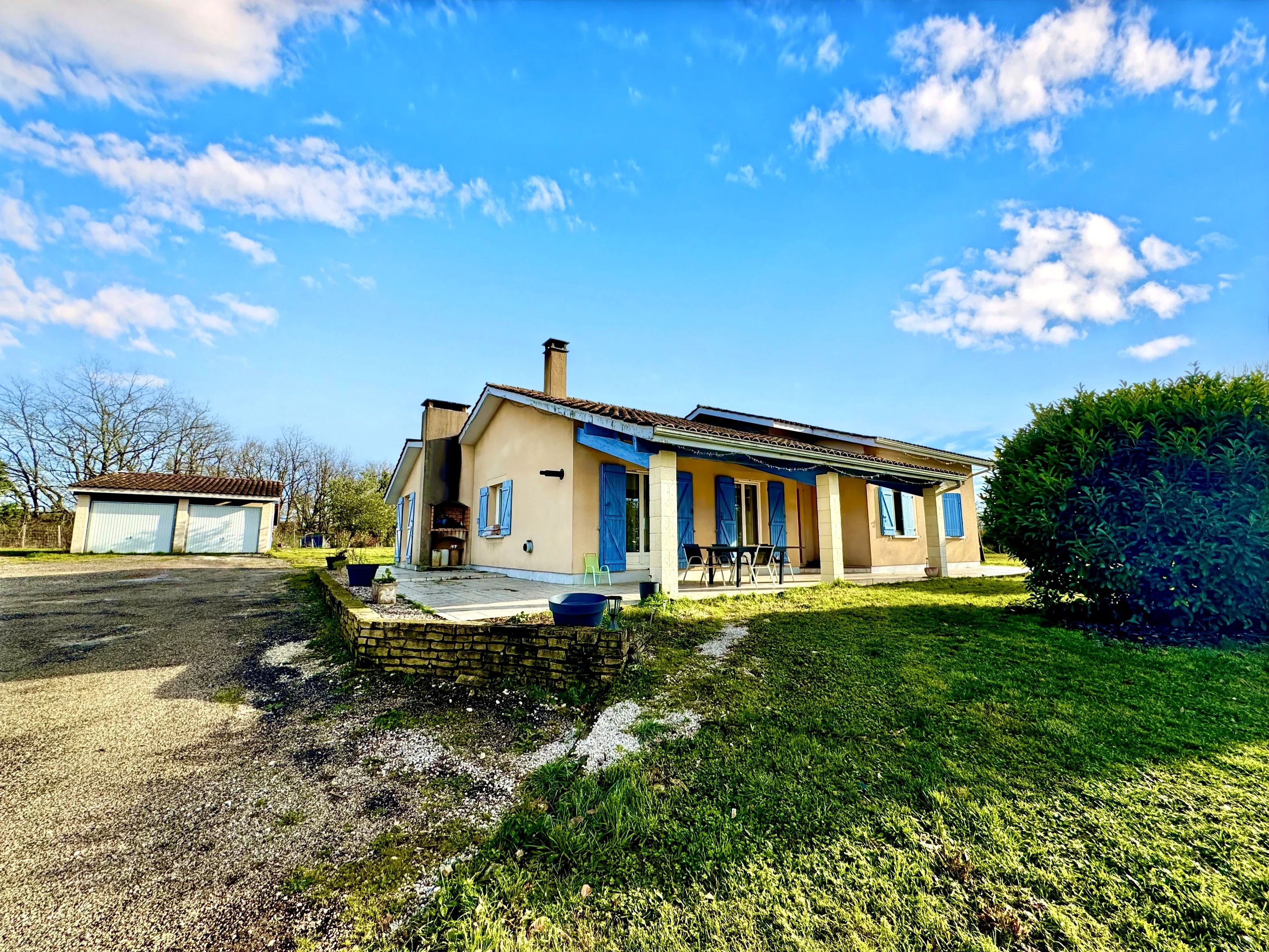 House in Eymet - Image 4