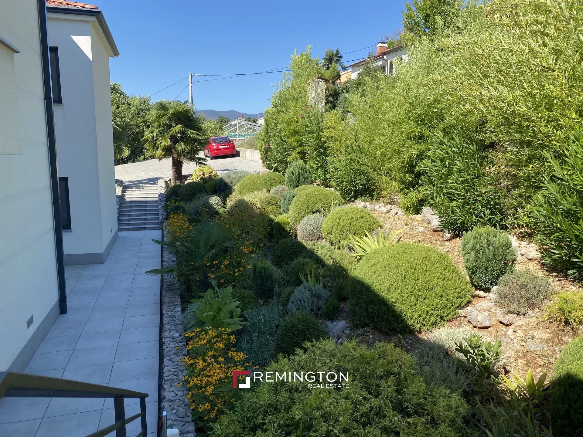 6 Bedroom Villa/Townhouse's Image 41