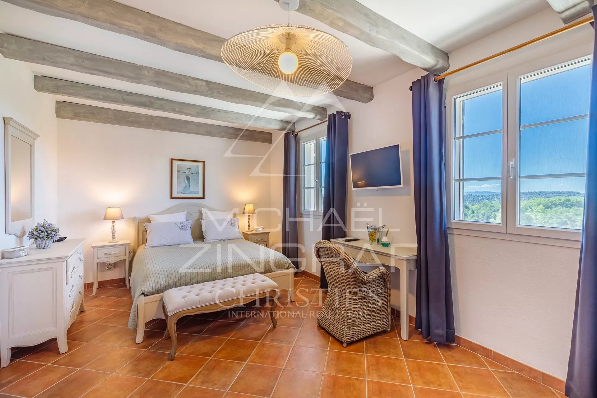 6 Bedroom Villa/Townhouse's Image 7