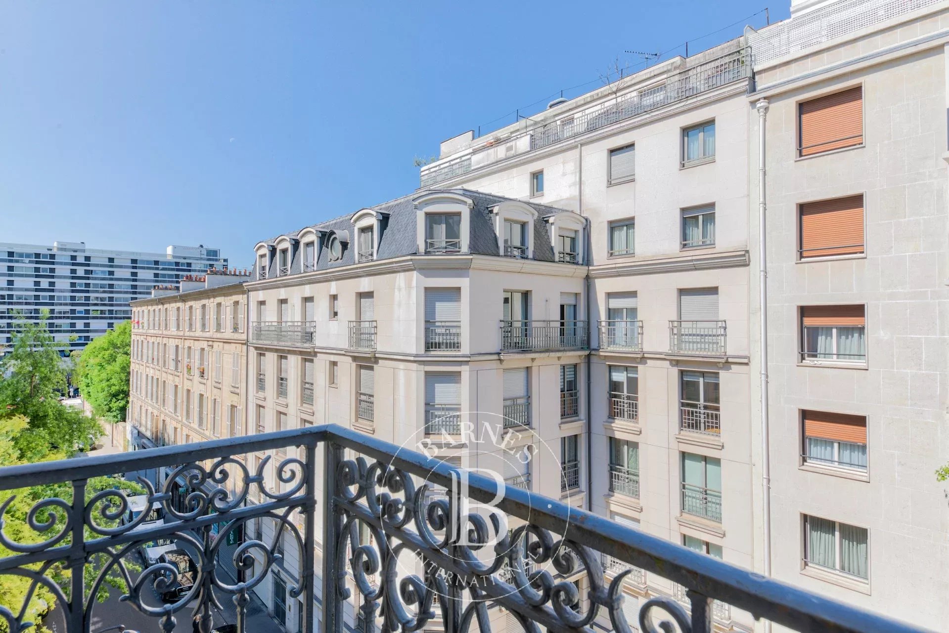 Paris 16 - Victor Hugo - Upper floor - 4 Bedrooms