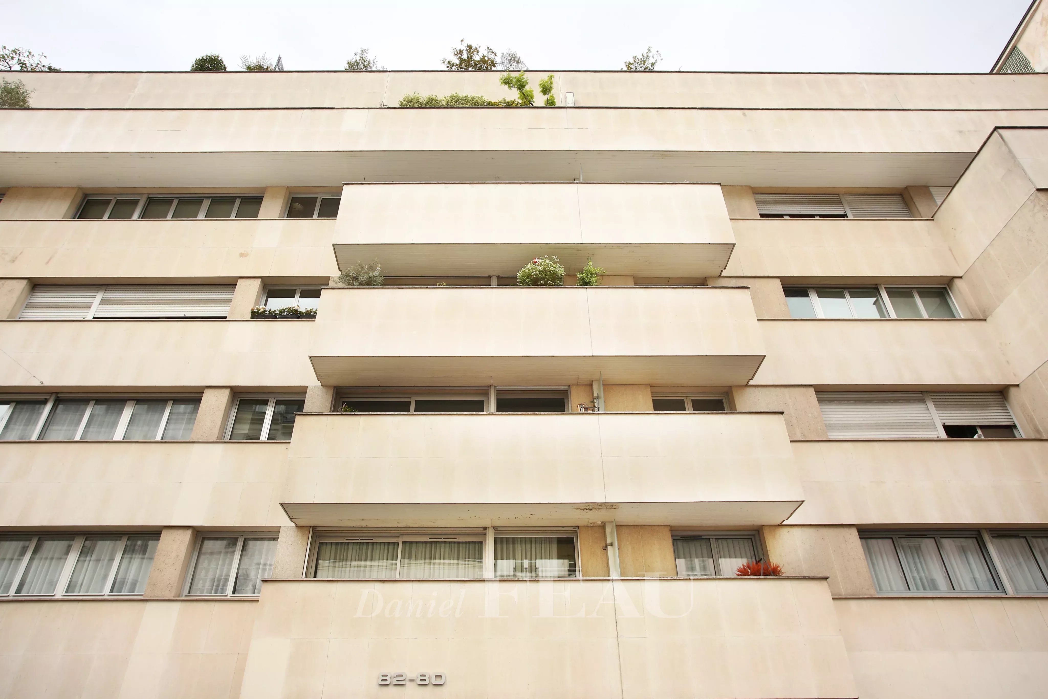 façade de l'immeuble construit en 1980