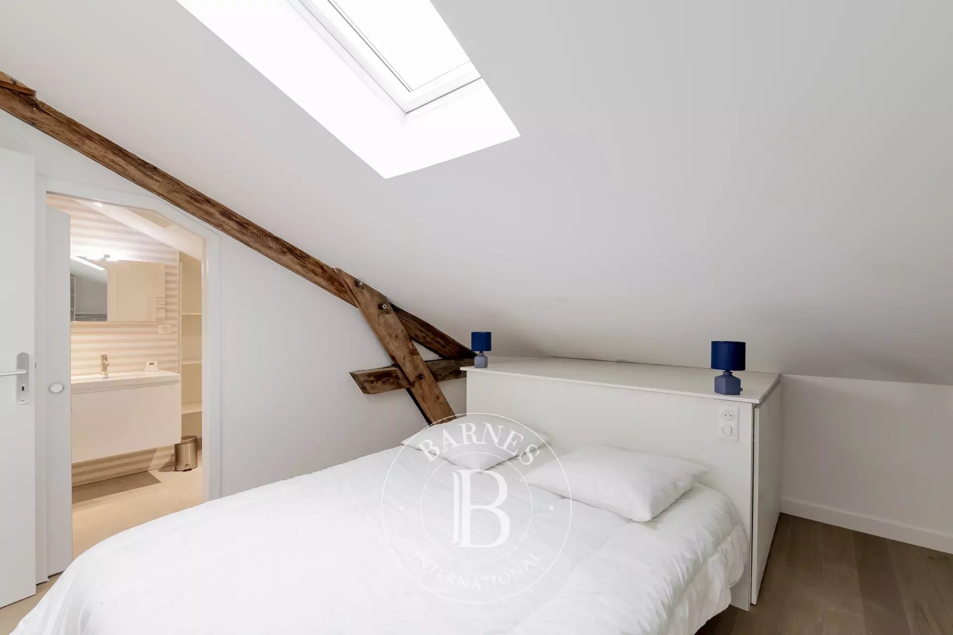 Daire Bordeaux - picture 11