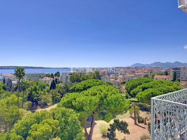 Sea View apartment for sale in Cannes Basse Californie — photo 2