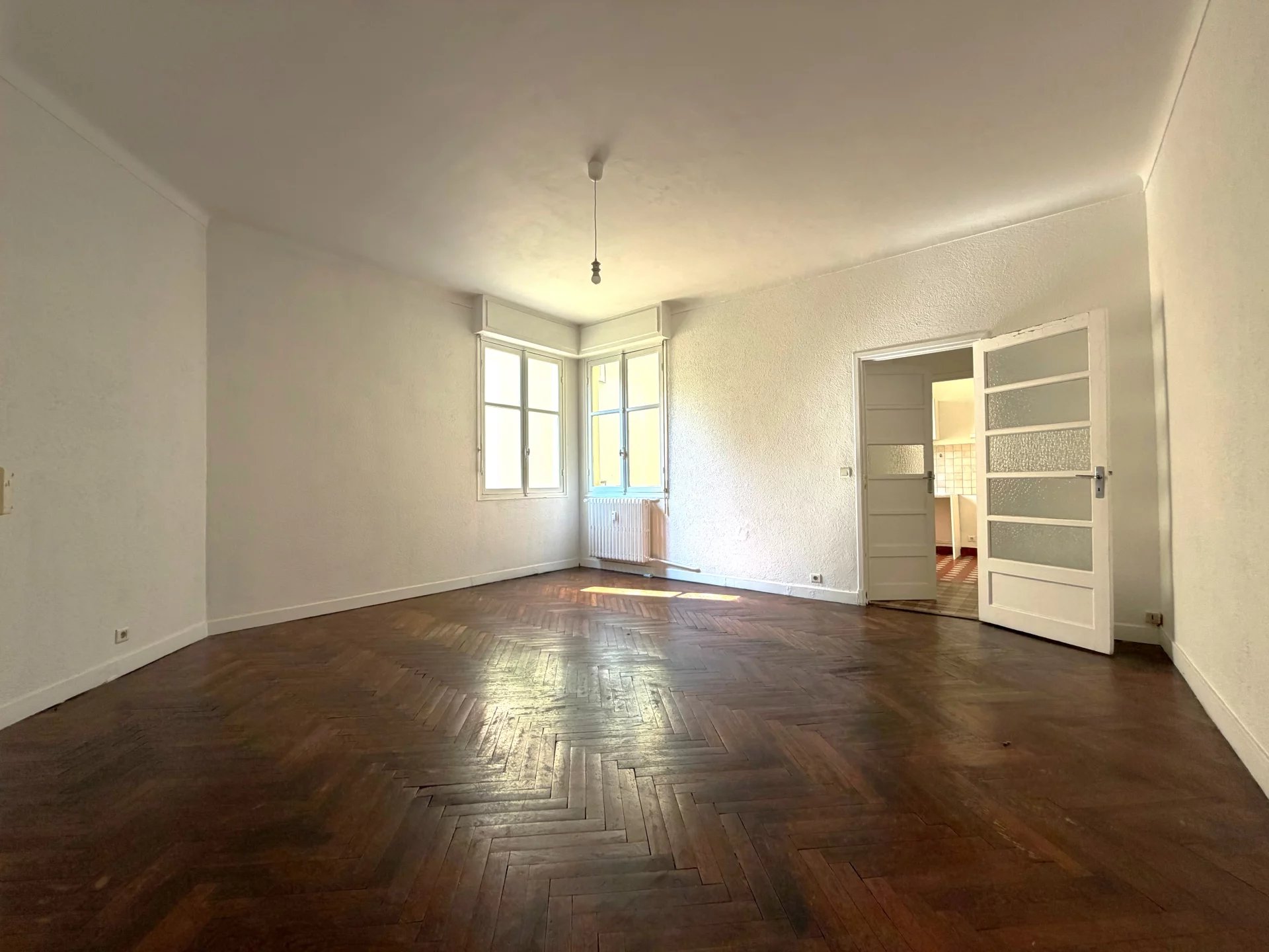 NICE - VERDI Grand studio F1 38m² balcon