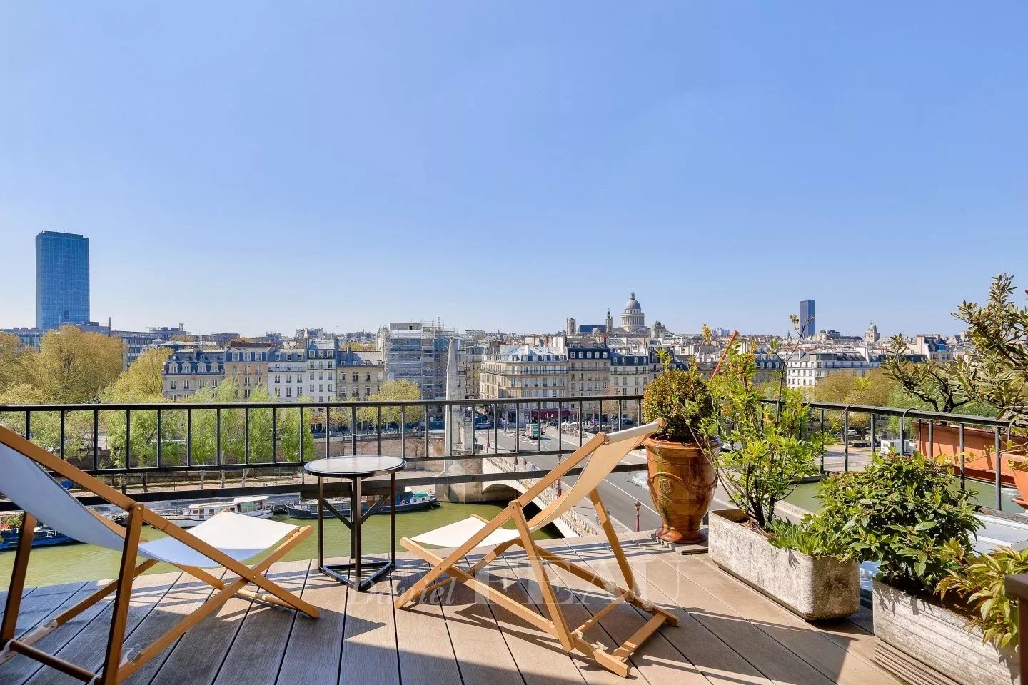 Rental Apartment Paris 4th