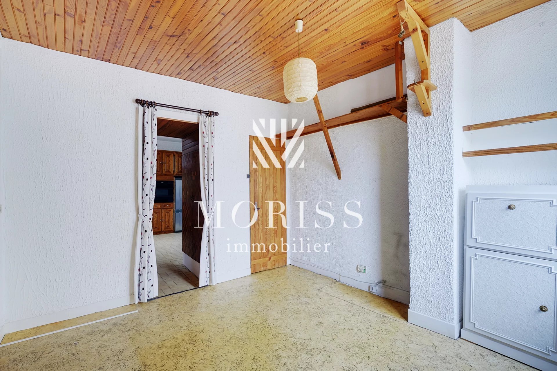 Paris 13 Appartement en dernier étage de 2 pièces de 35 m2 - Image Array