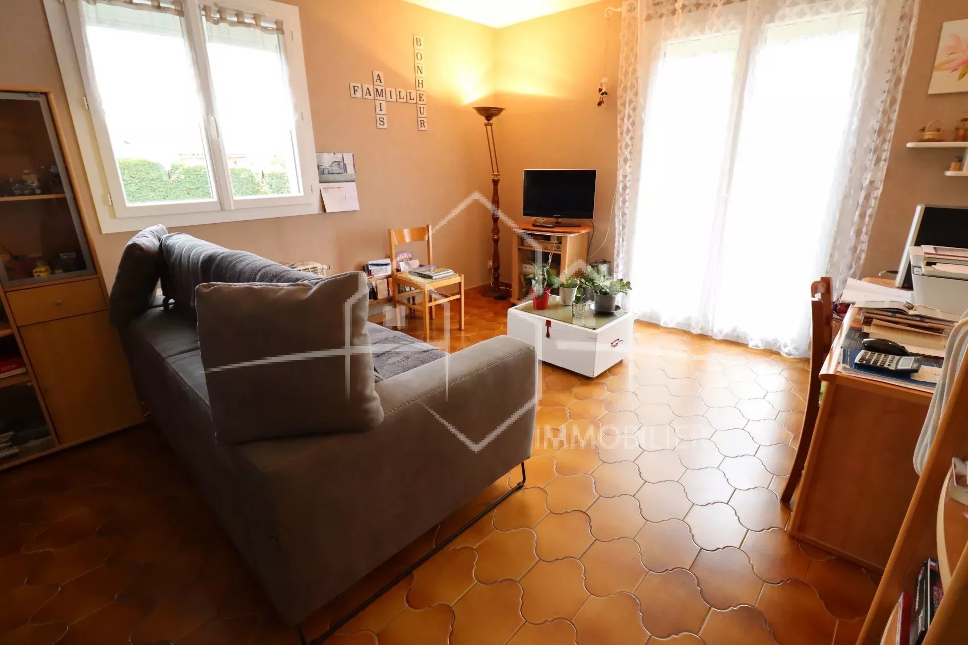 MAISON T4 AVEC VUE, SOUS-SOL ET PISCINE