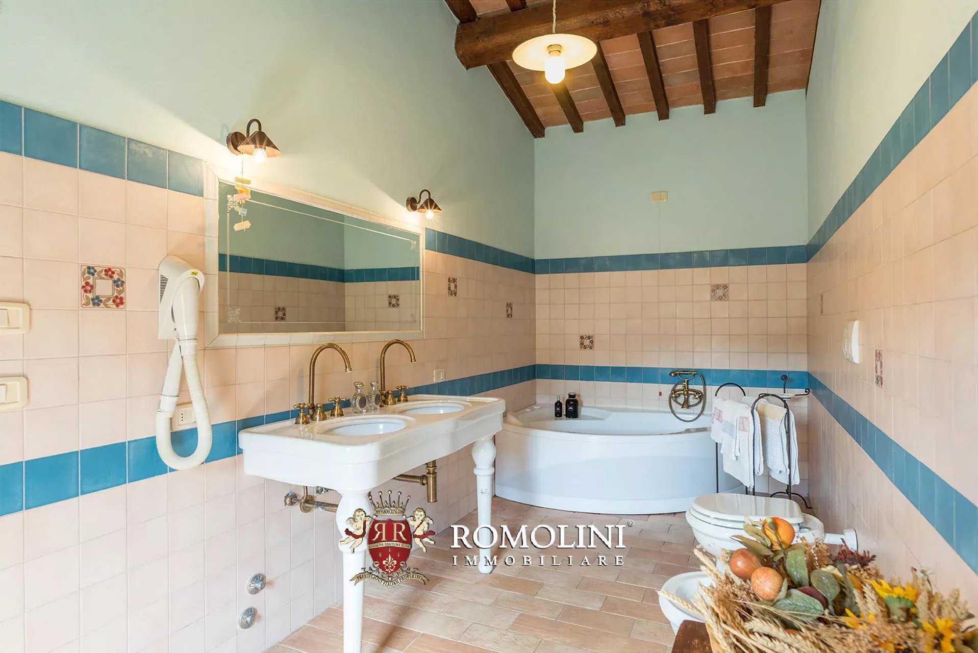 4 Bedroom Villa/Townhouse's Image 43
