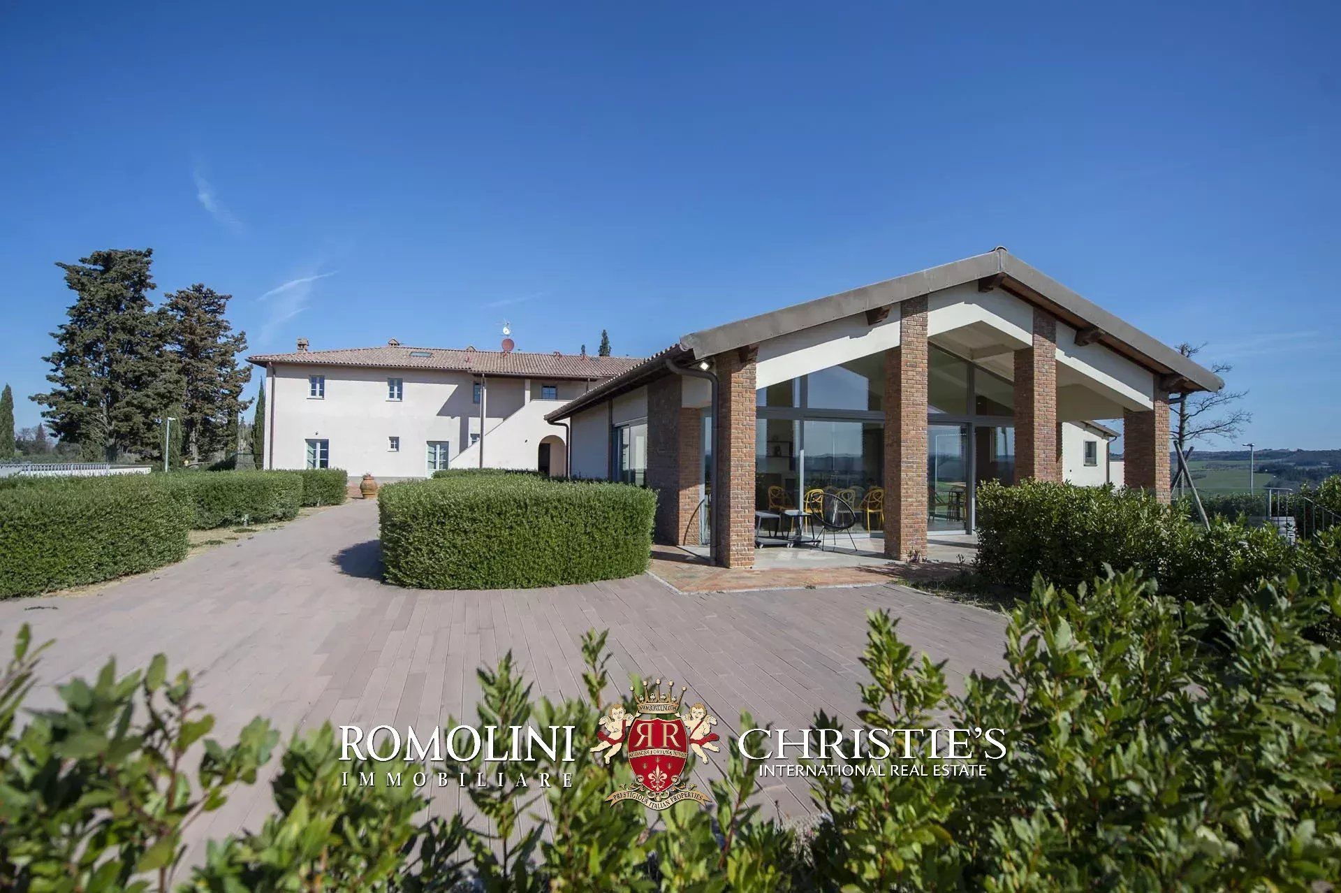 11 Bedroom Vineyard's Image 21
