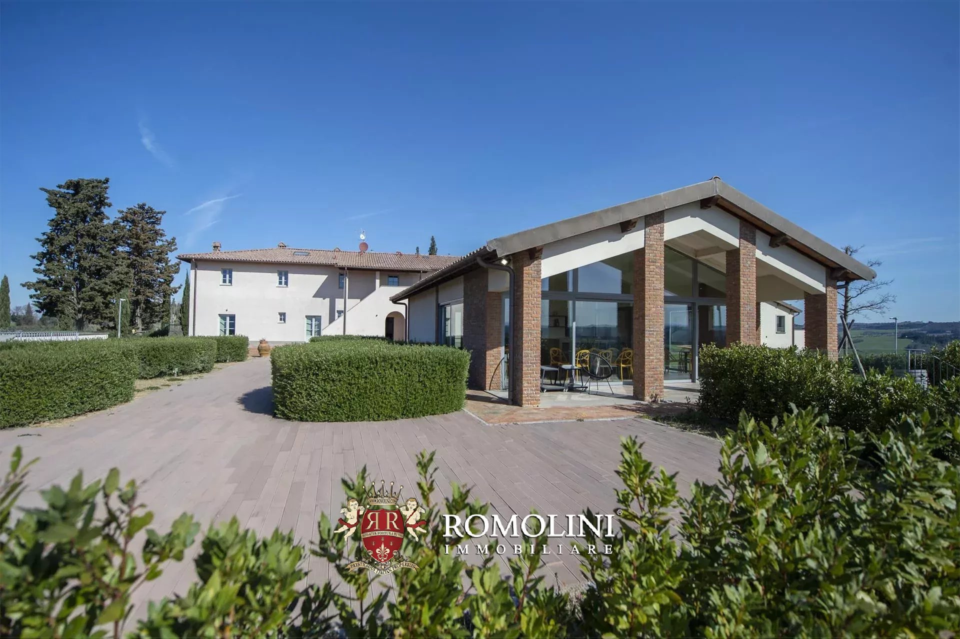 11 Bedroom Vineyard's Image 21