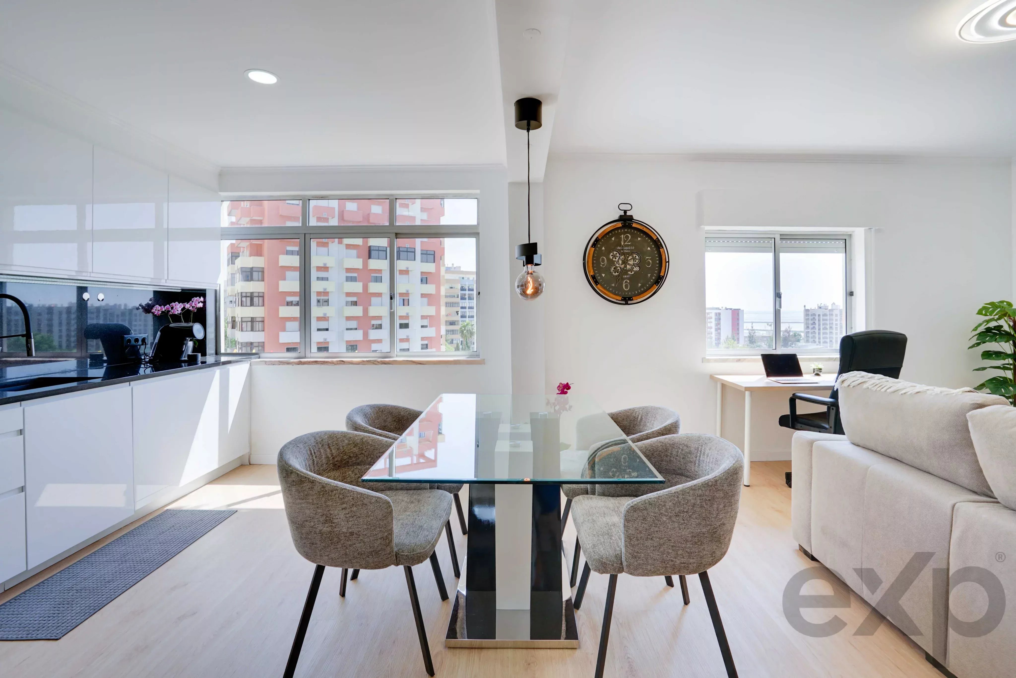 Remodeled T2, Povoa de Santa Iria 86927003 image 2