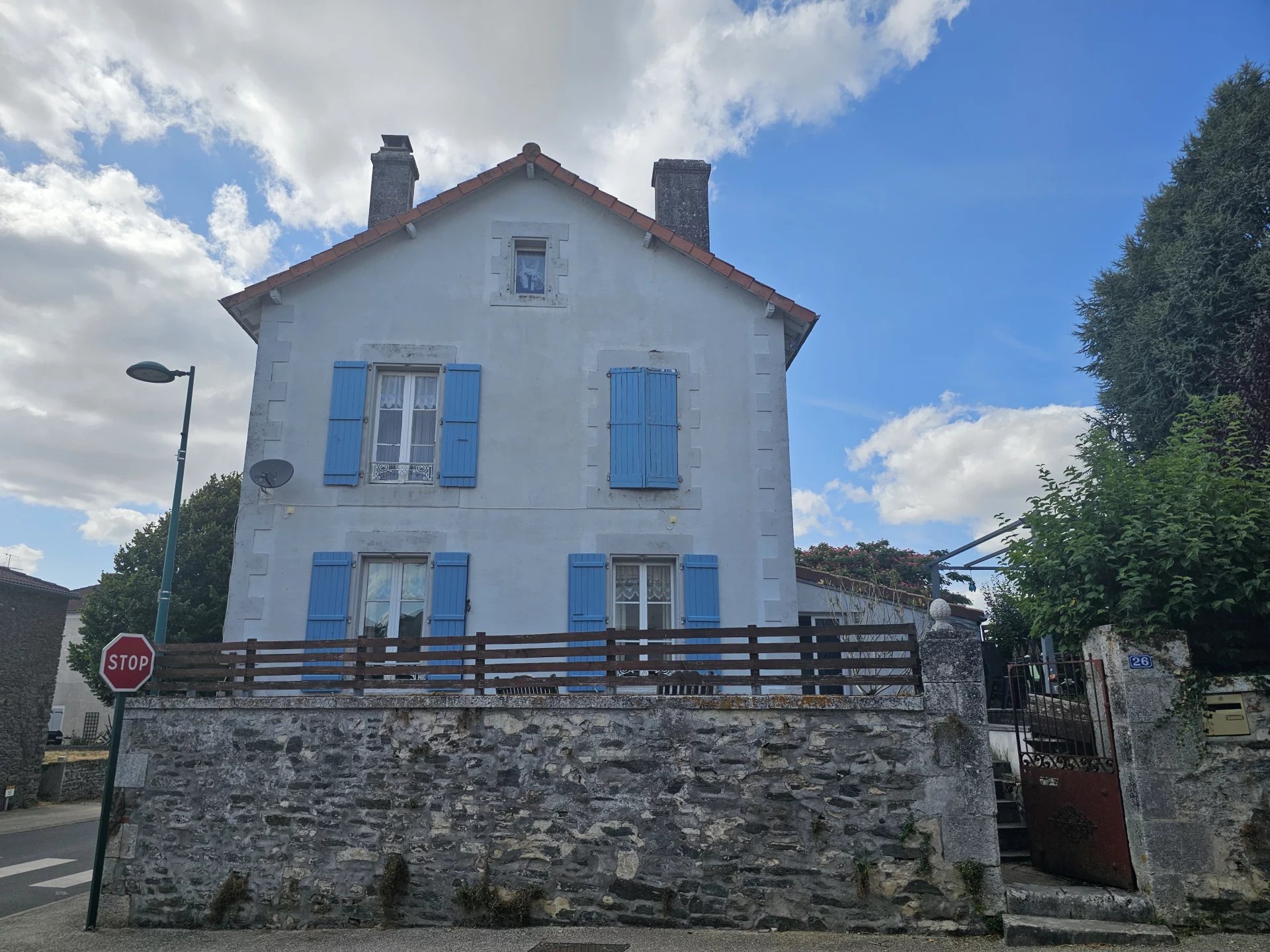 Charmante maison de ville de 3 chambres !