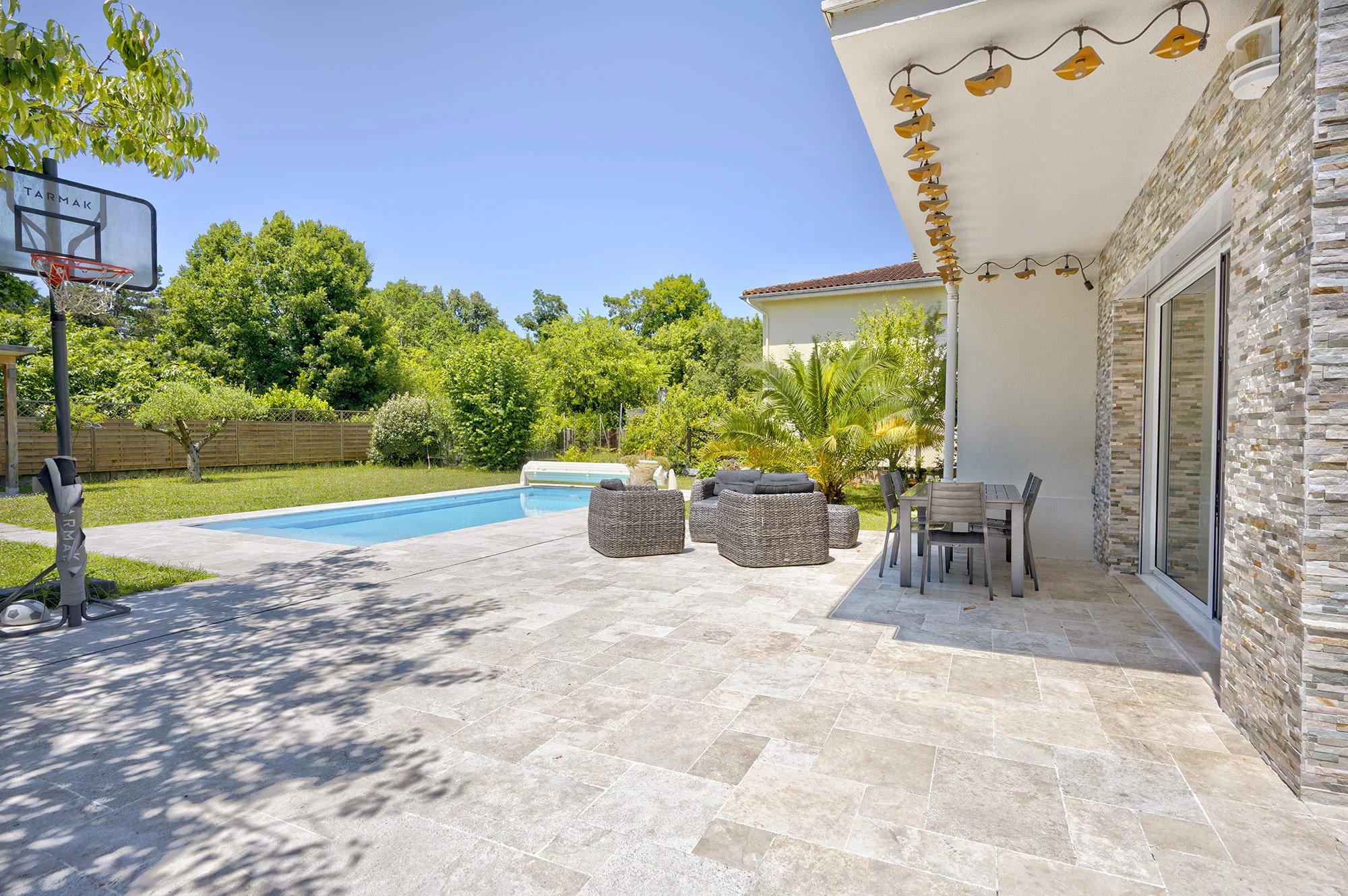 Magnifique maison familiale avec deux appartements